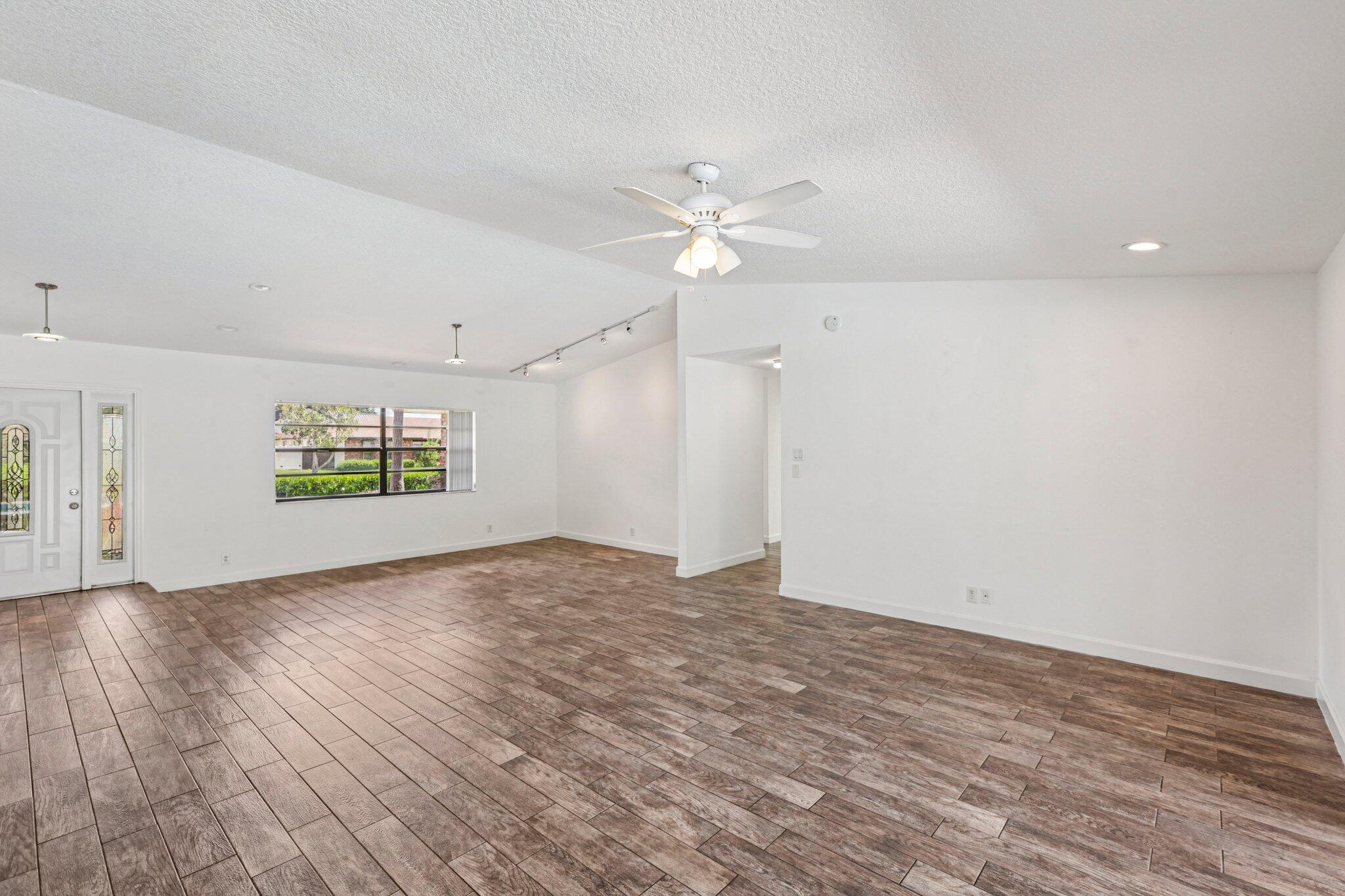 17679 Woodview, Boca Raton FL 33487