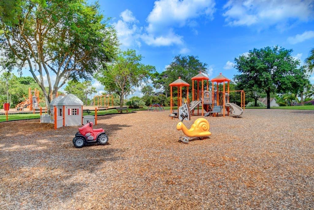 17679 Woodview, Boca Raton FL 33487