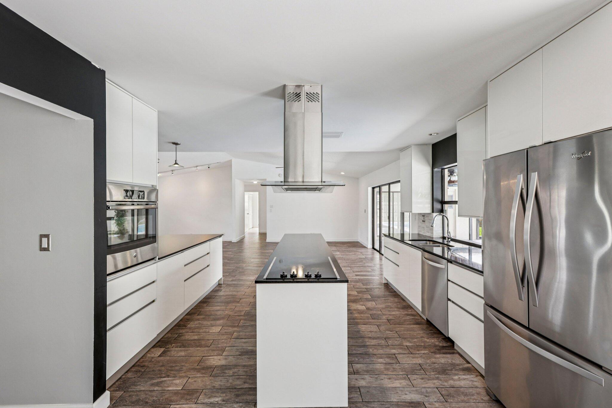 17679 Woodview, Boca Raton FL 33487