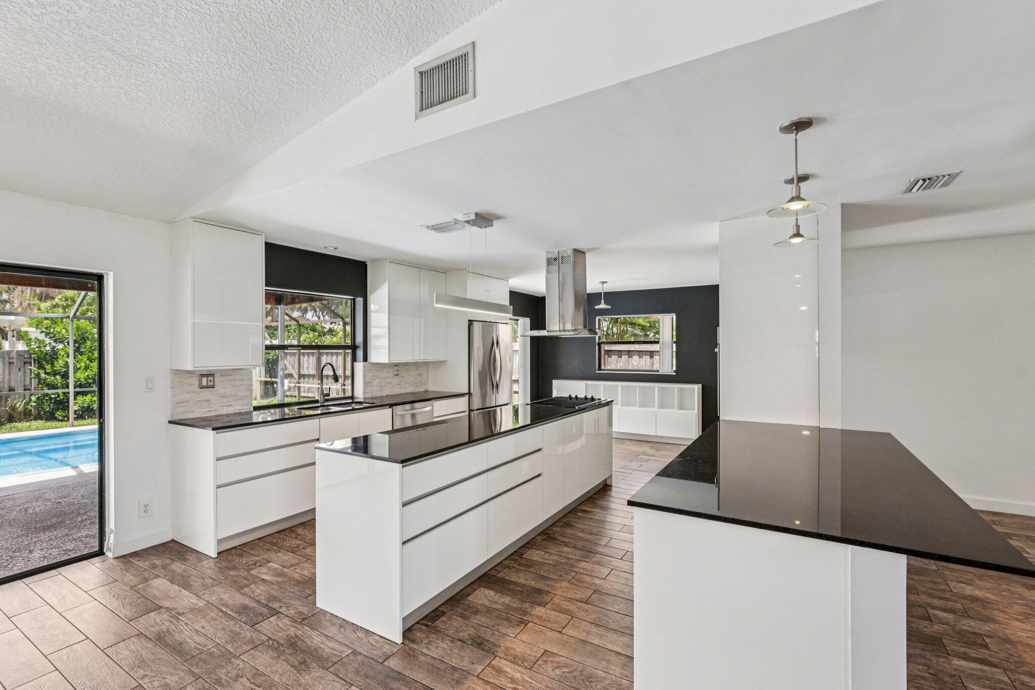 17679 Woodview, Boca Raton FL 33487