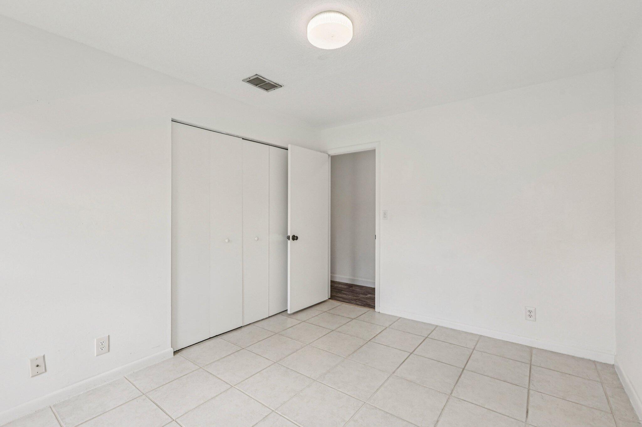 17679 Woodview, Boca Raton FL 33487