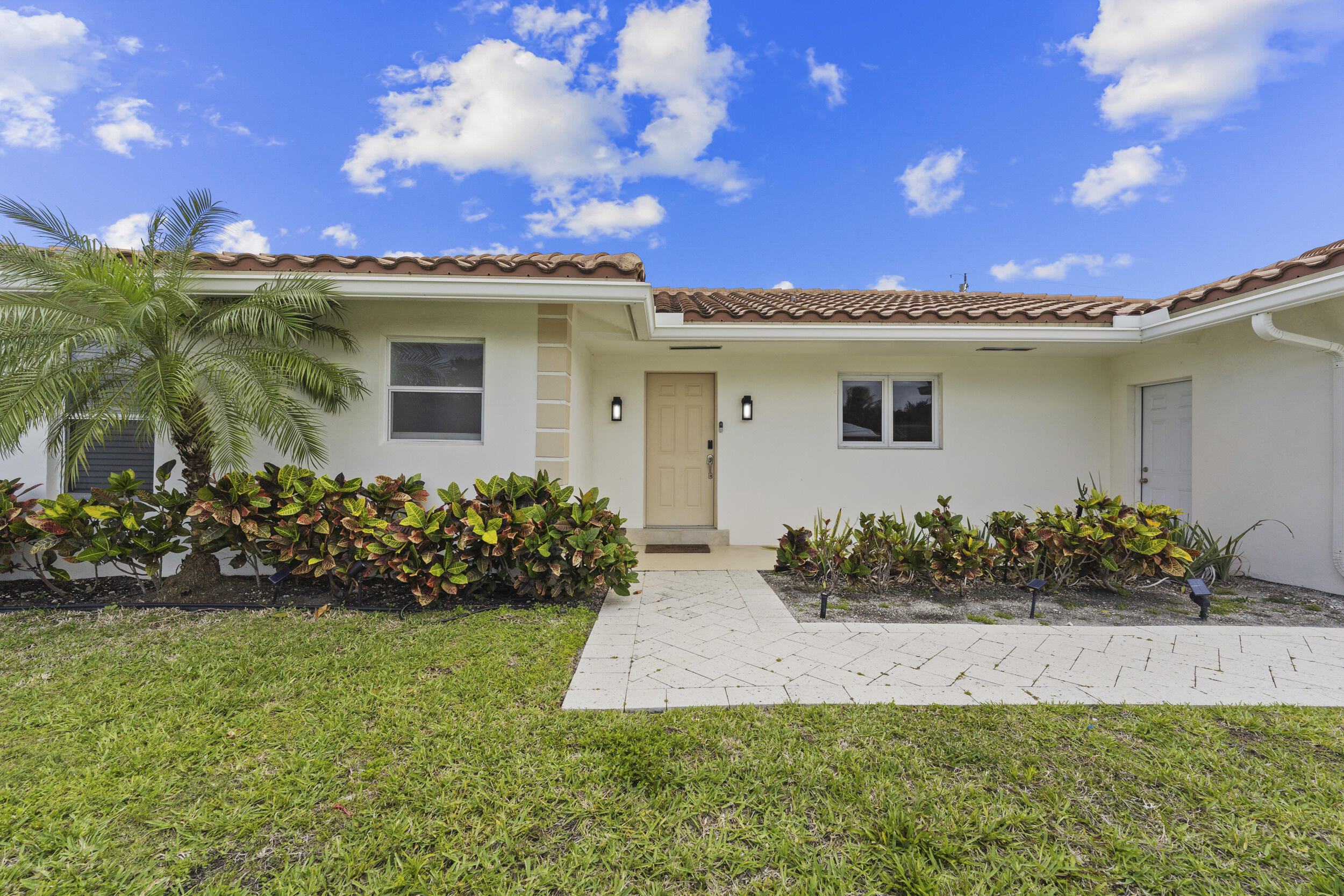 1205 Dolphin, Singer Island FL 33404