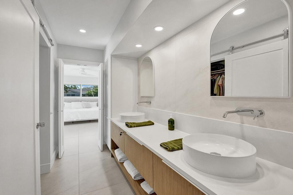 5581 NE 31st, Fort Lauderdale FL 33308