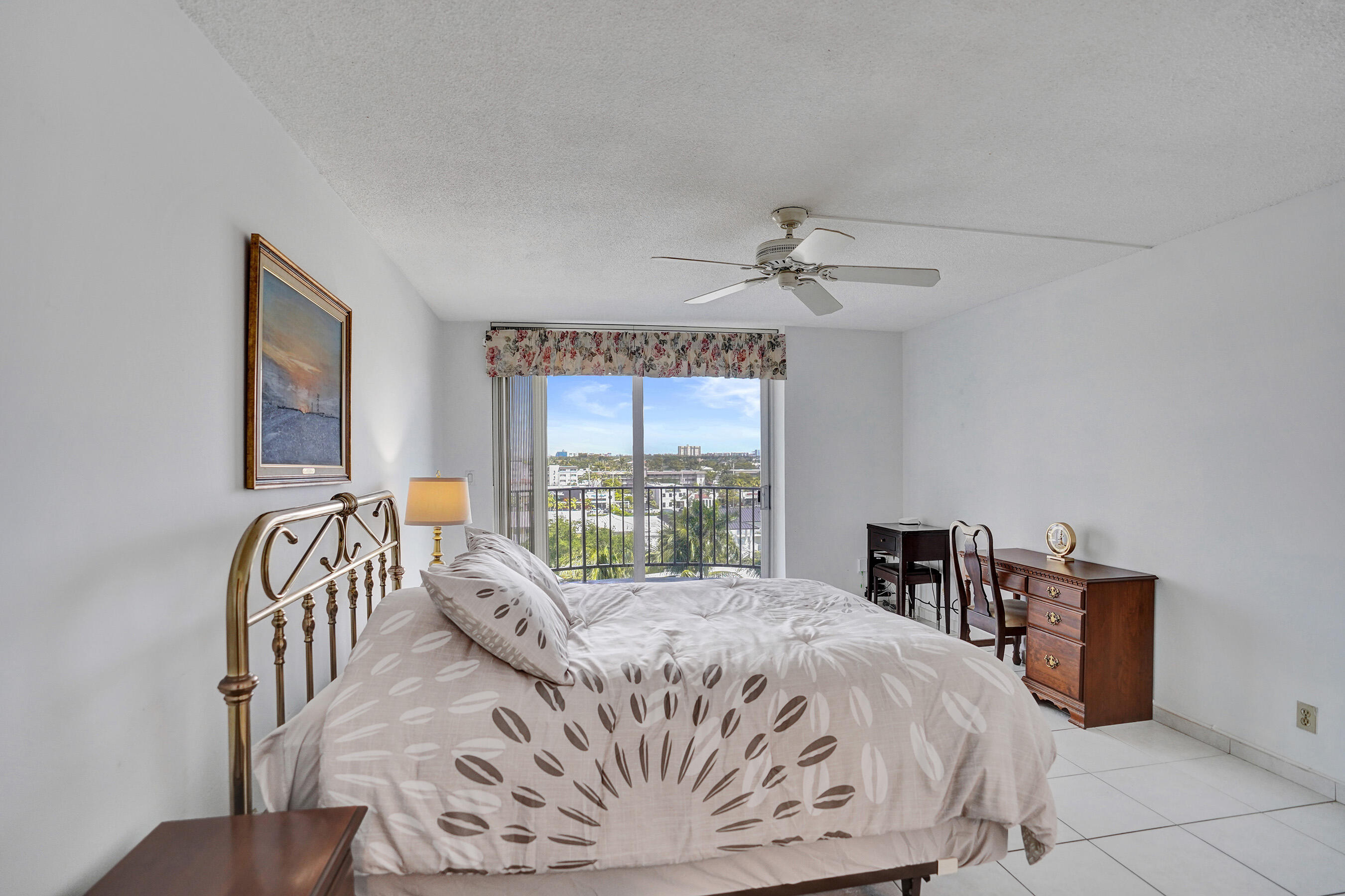 3051 NE 48th #702, Fort Lauderdale FL 33308
