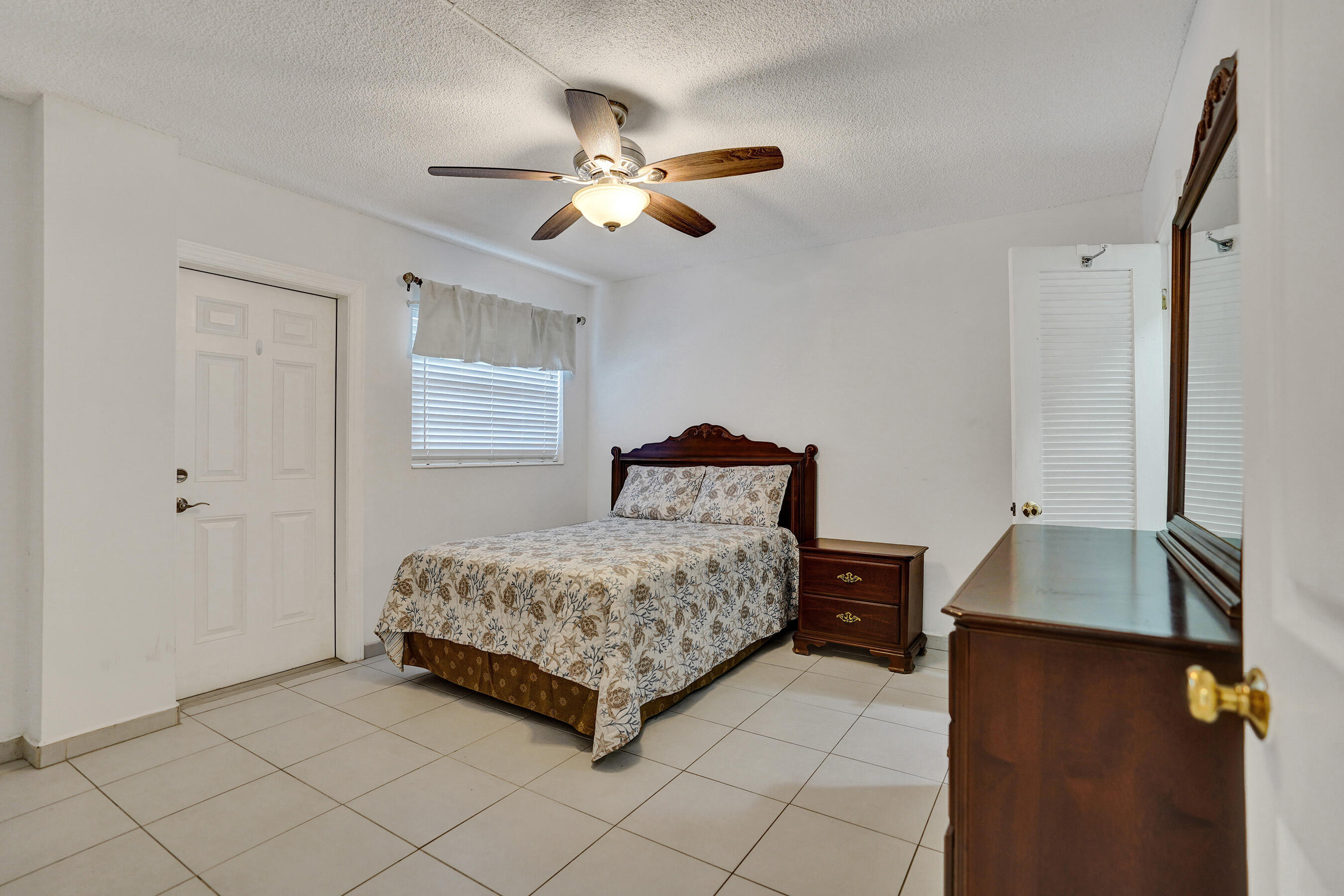 3051 NE 48th #702, Fort Lauderdale FL 33308