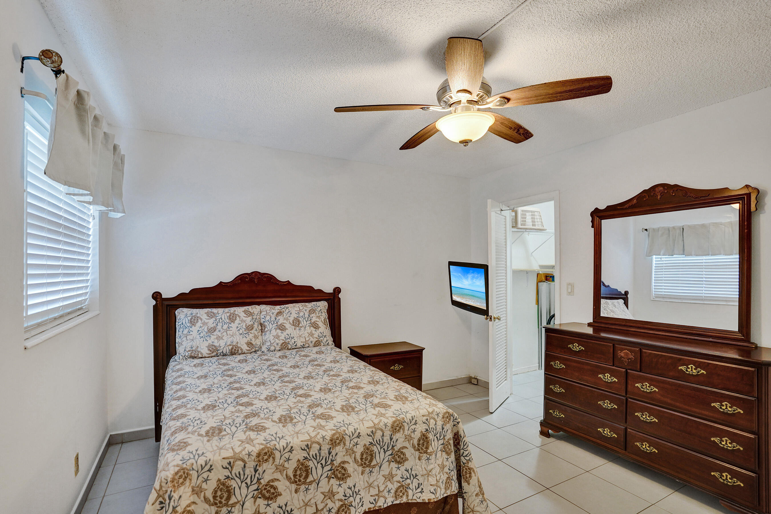 3051 NE 48th #702, Fort Lauderdale FL 33308