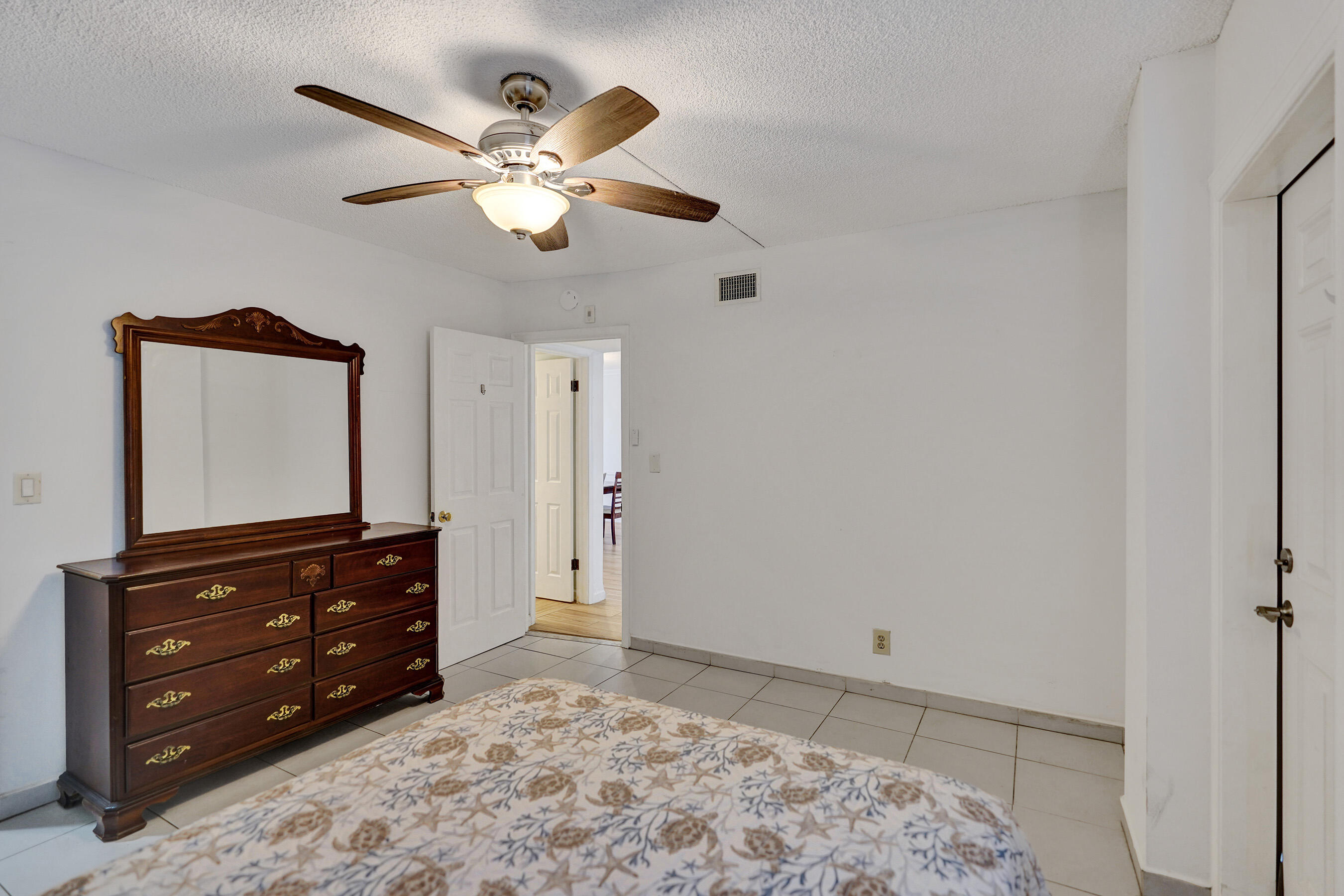 3051 NE 48th #702, Fort Lauderdale FL 33308
