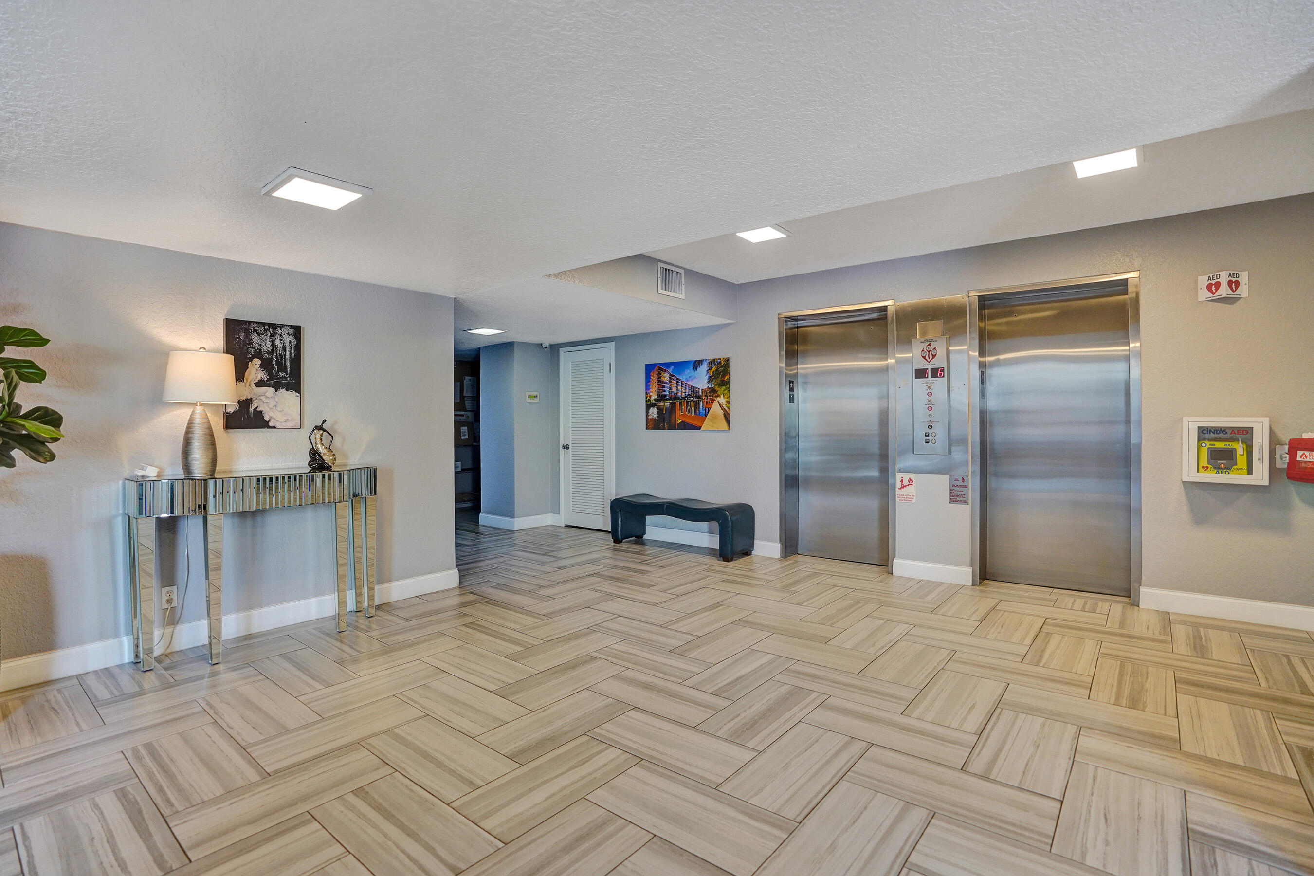 3051 NE 48th #702, Fort Lauderdale FL 33308