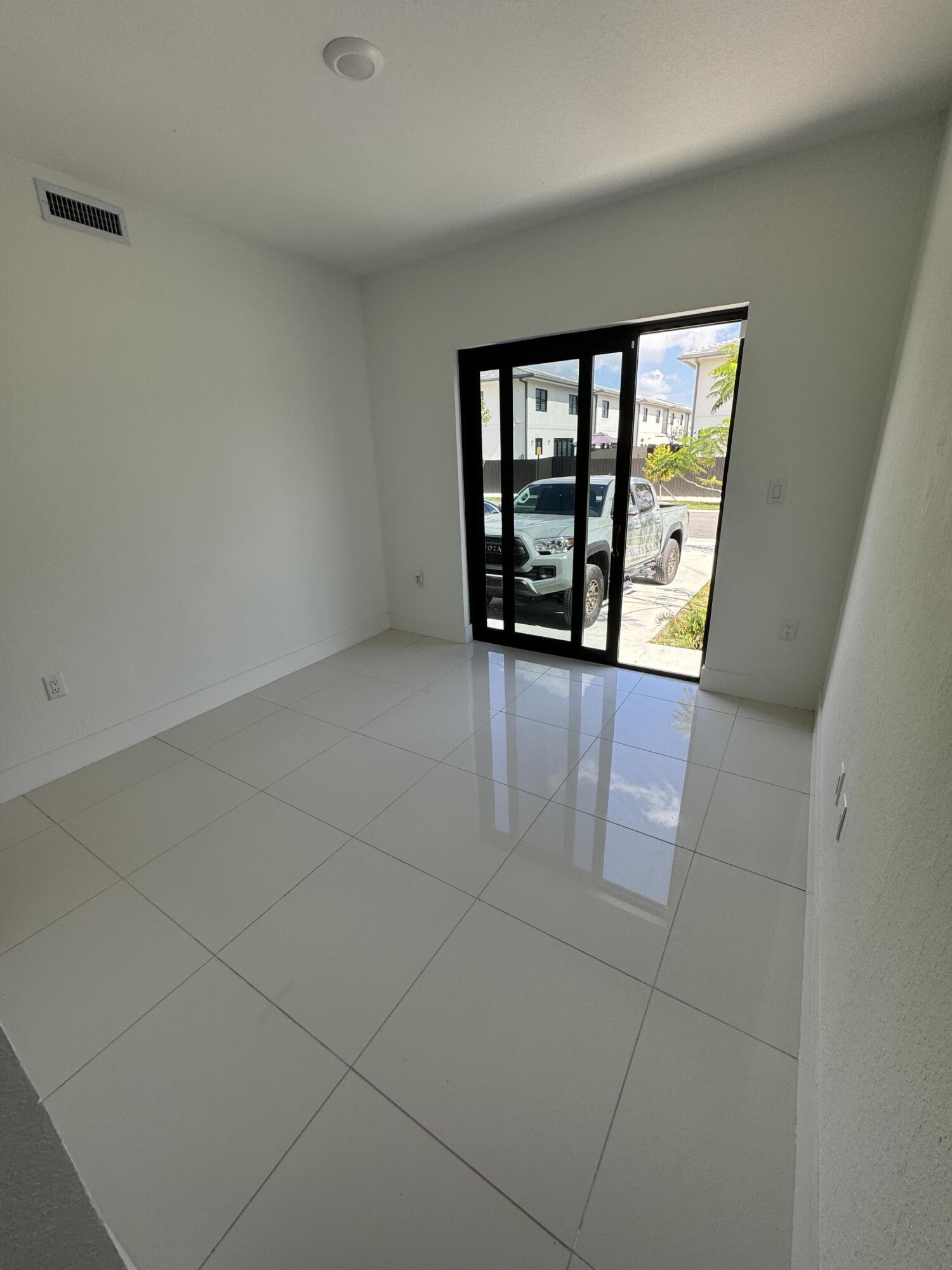 205 NW 12th, Florida City FL 33034