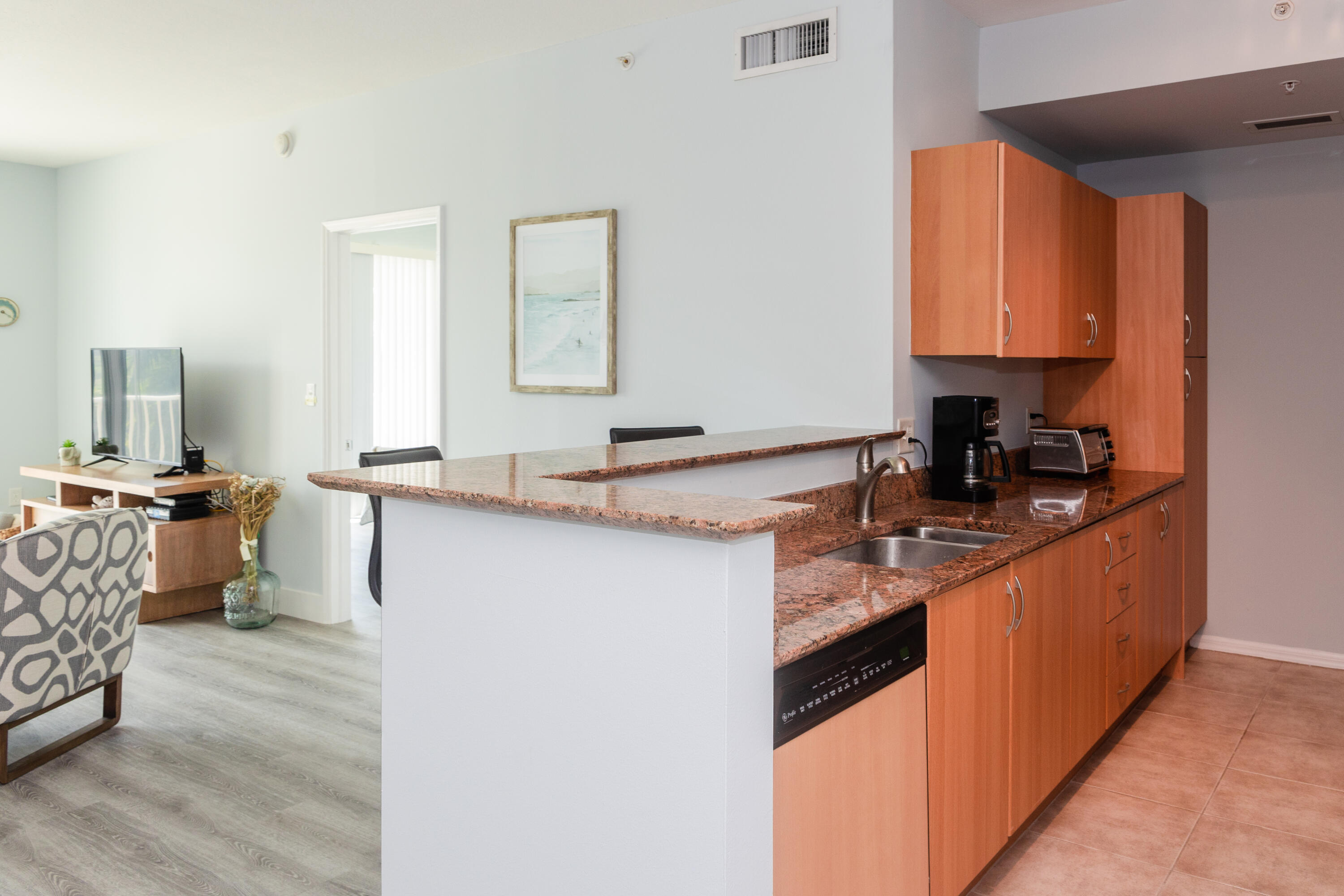 802 W Windward #311, Lantana FL 33462