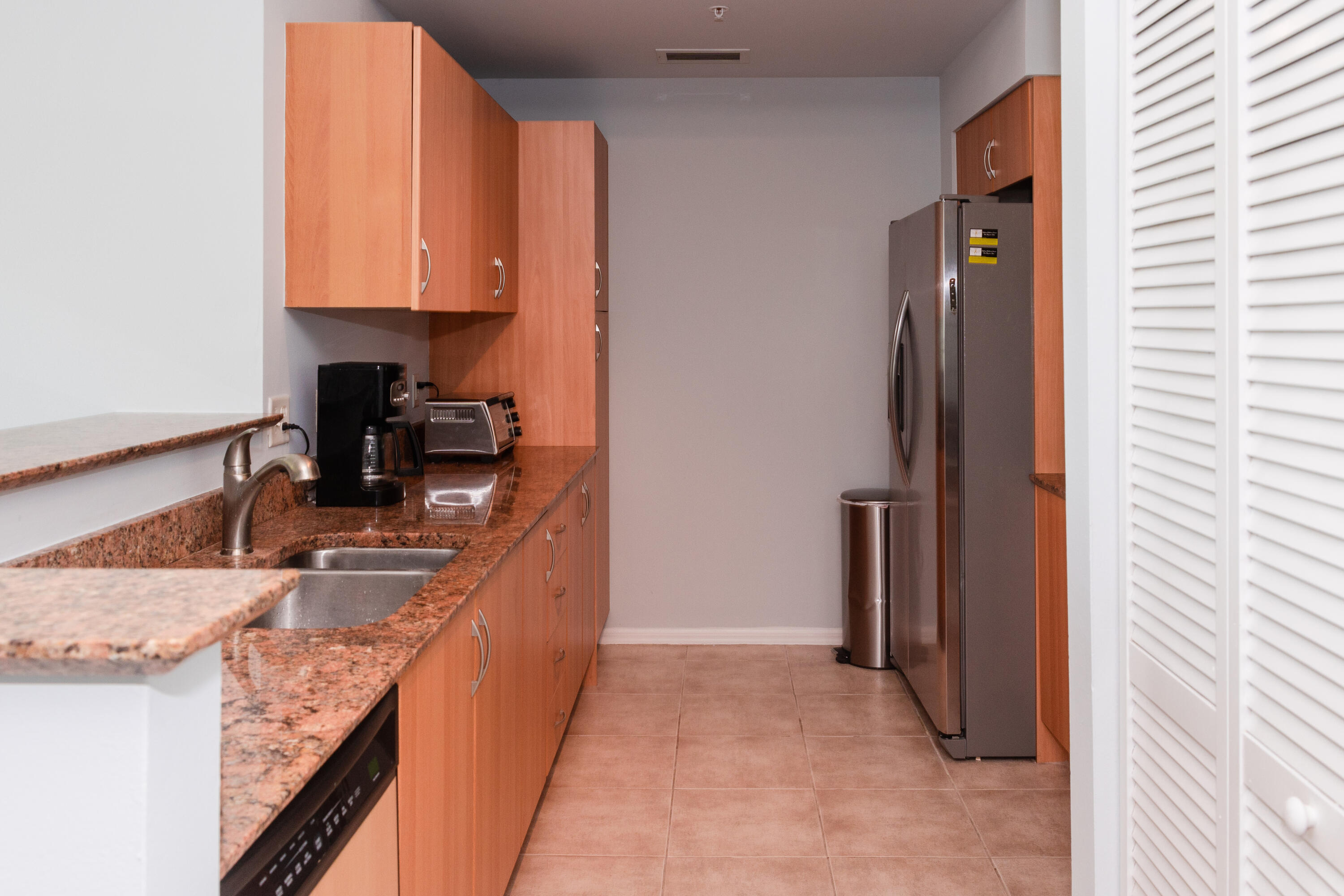 802 W Windward #311, Lantana FL 33462