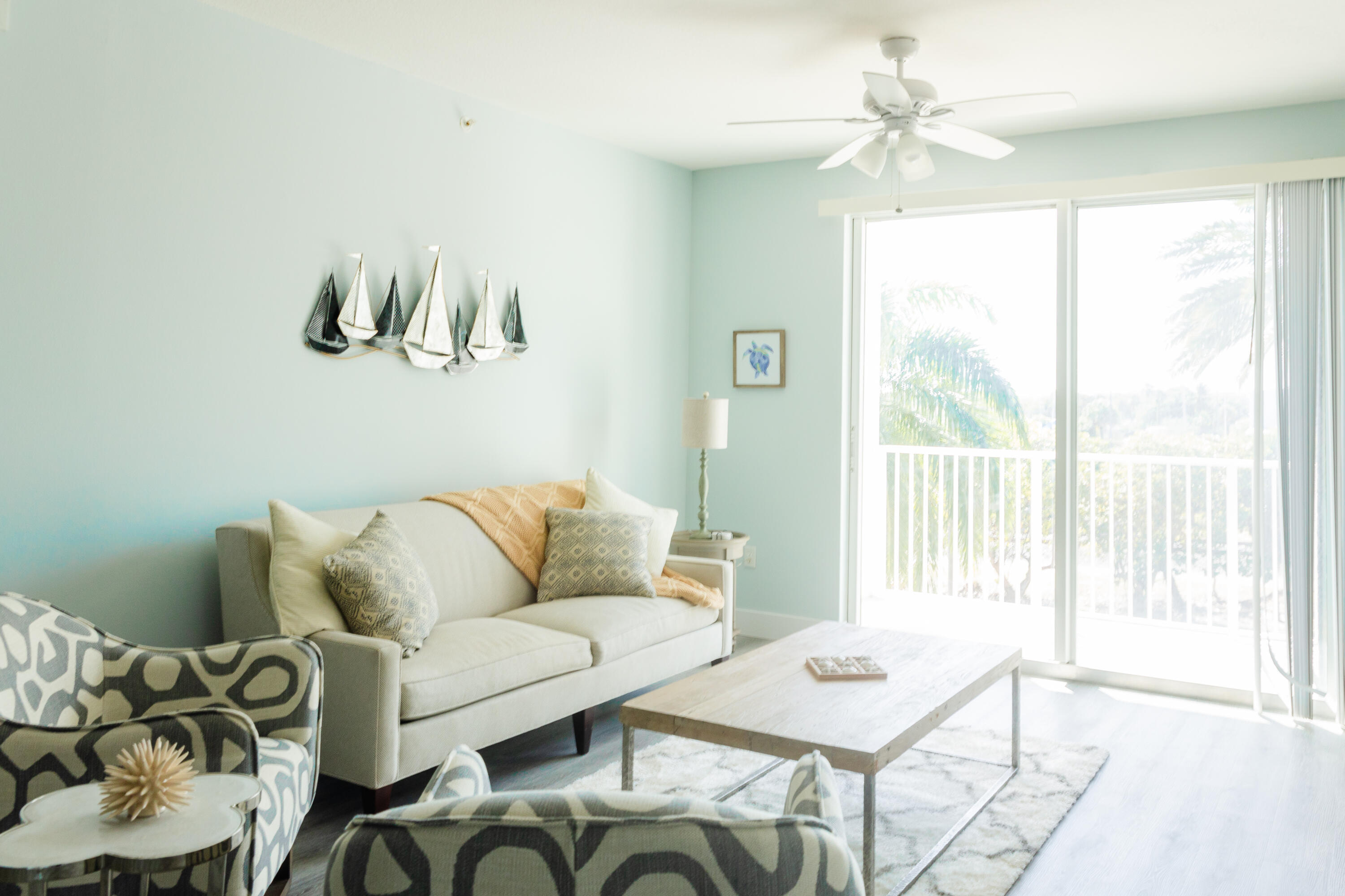 802 W Windward #311, Lantana FL 33462