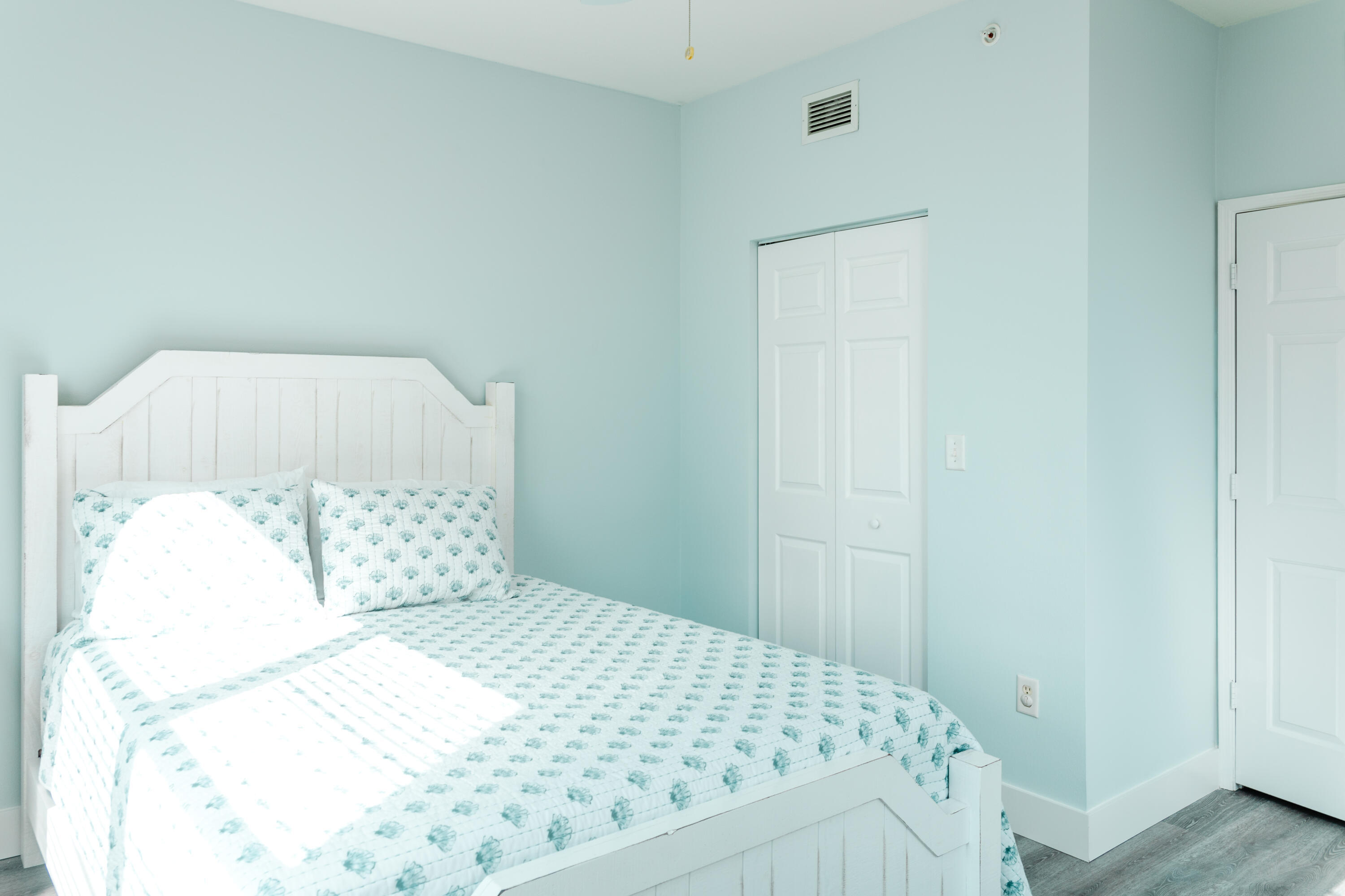 802 W Windward #311, Lantana FL 33462