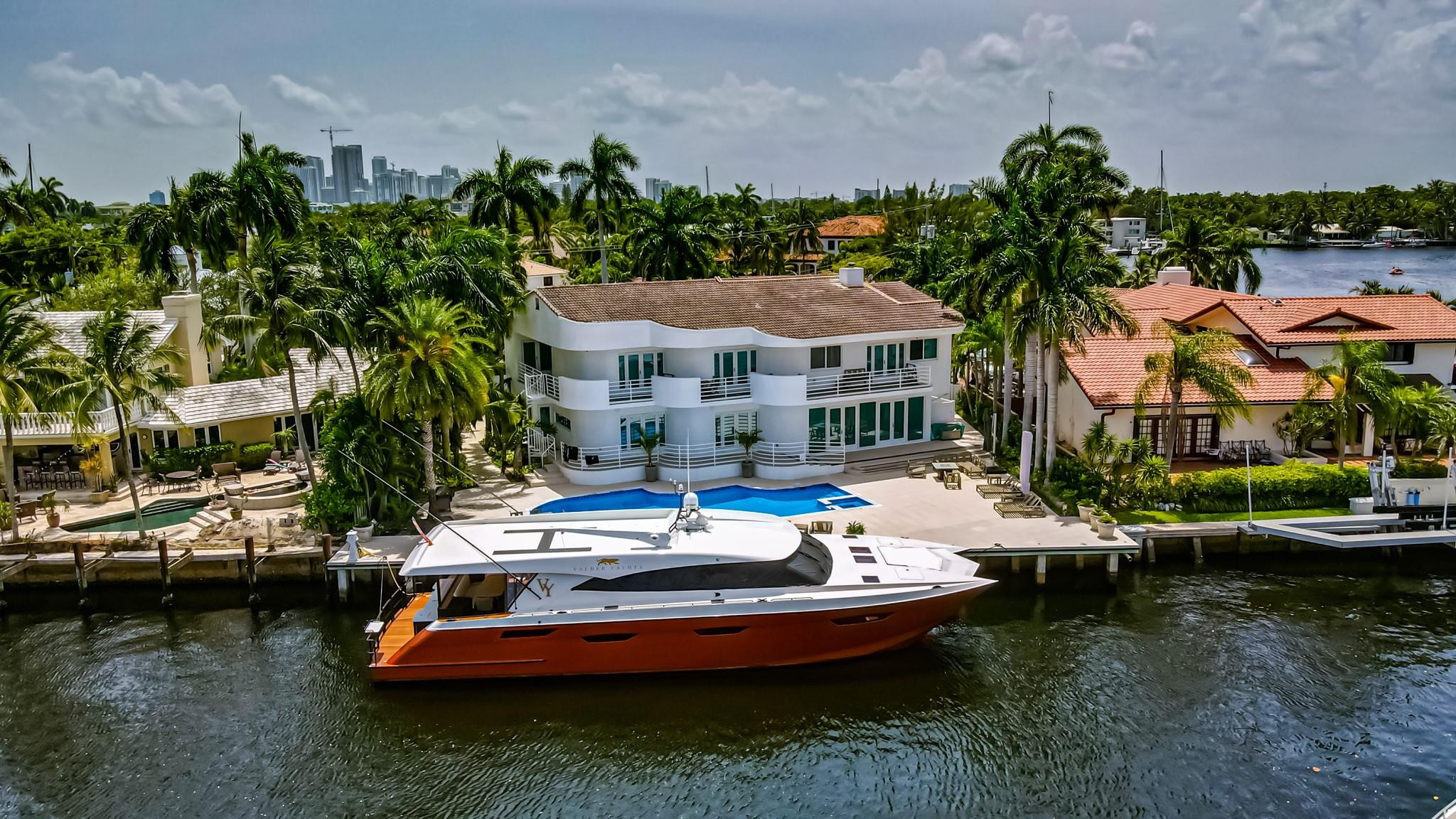 632 3rd Key, Fort Lauderdale FL 33304