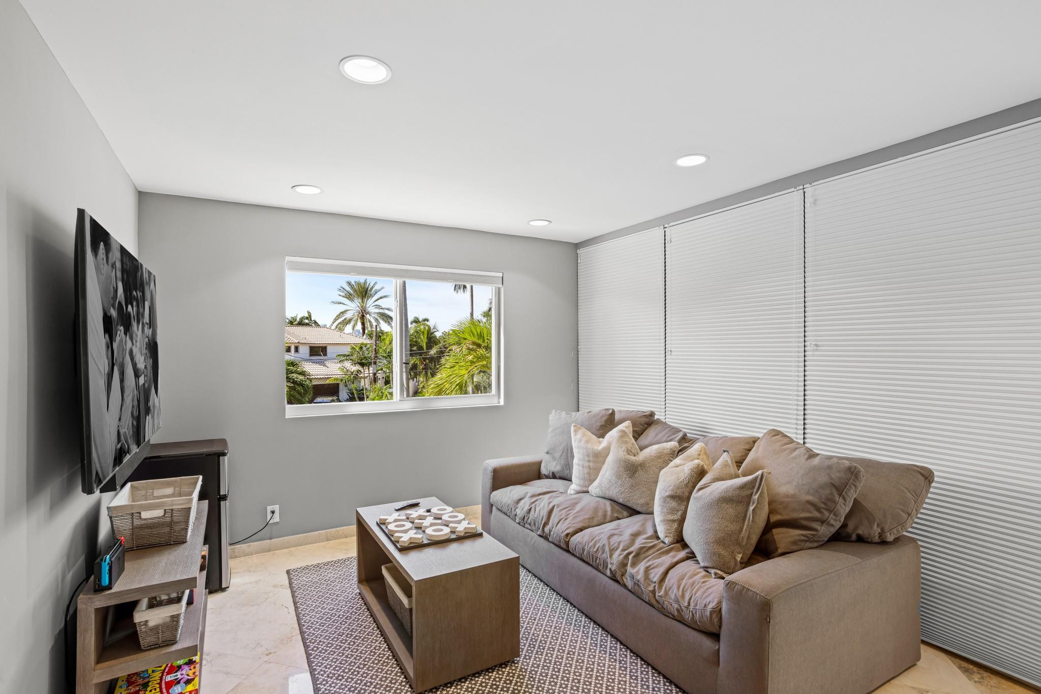 632 3rd Key, Fort Lauderdale FL 33304