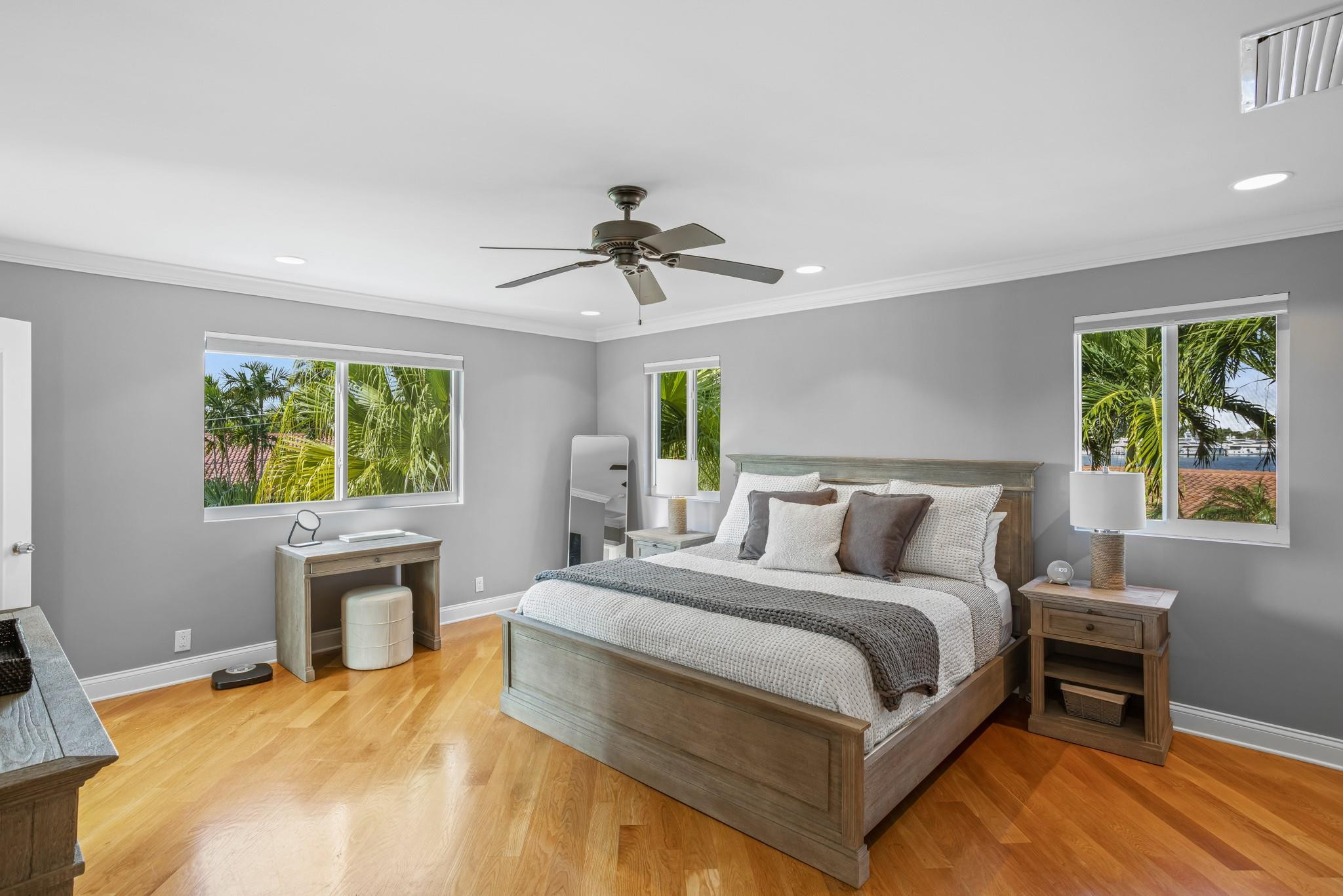 632 3rd Key, Fort Lauderdale FL 33304