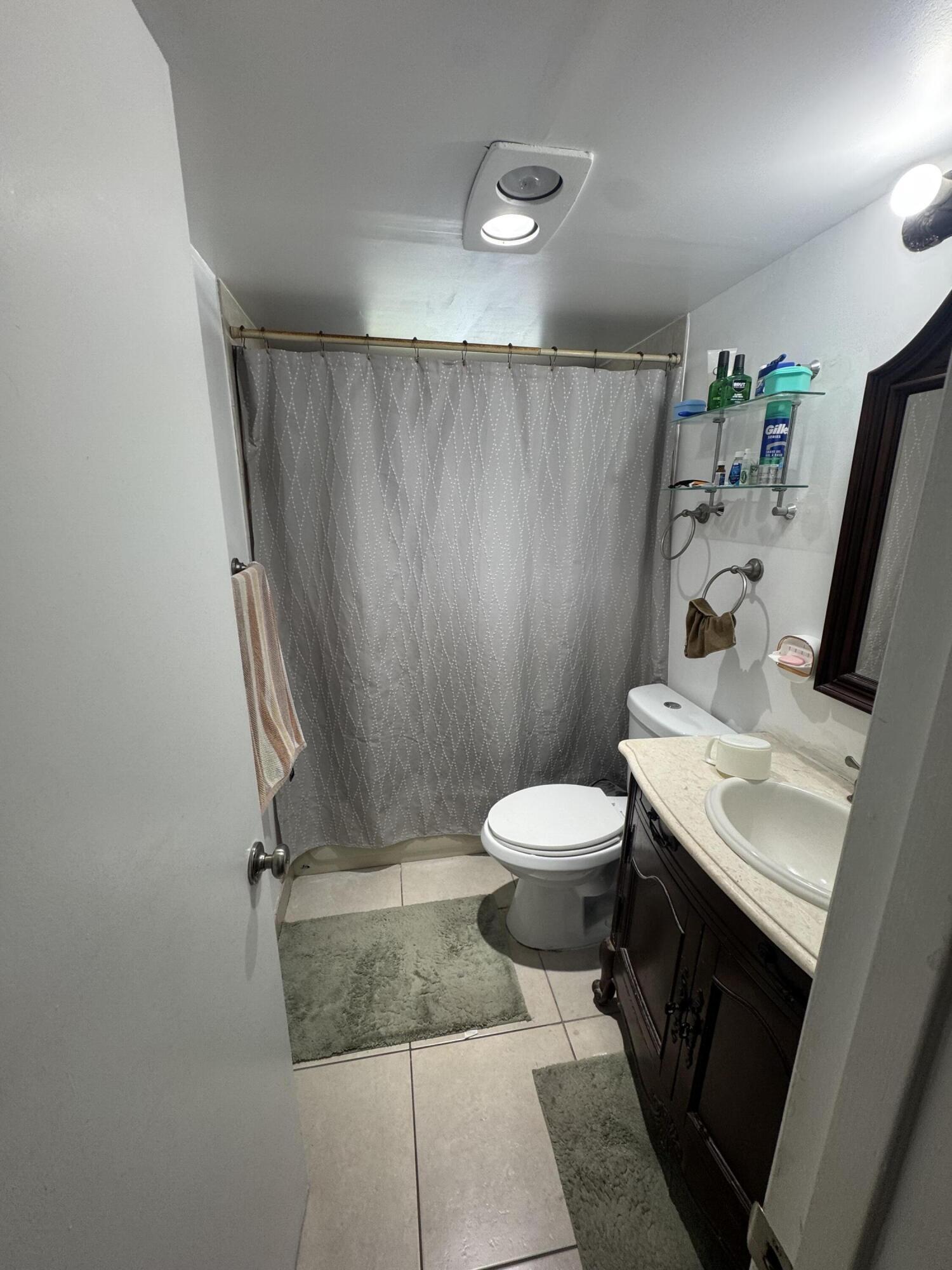 725 Lori #107, Palm Springs FL 33461