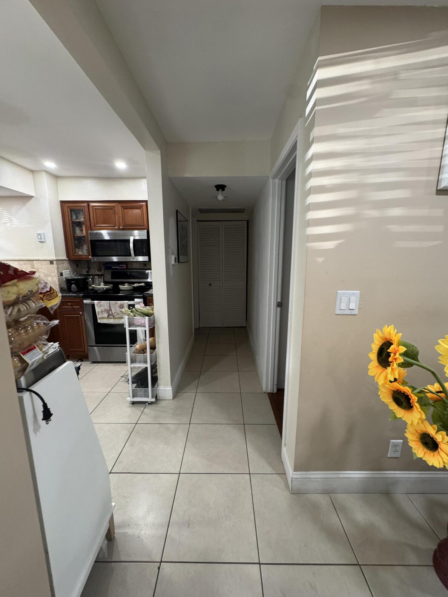 725 Lori #107, Palm Springs FL 33461