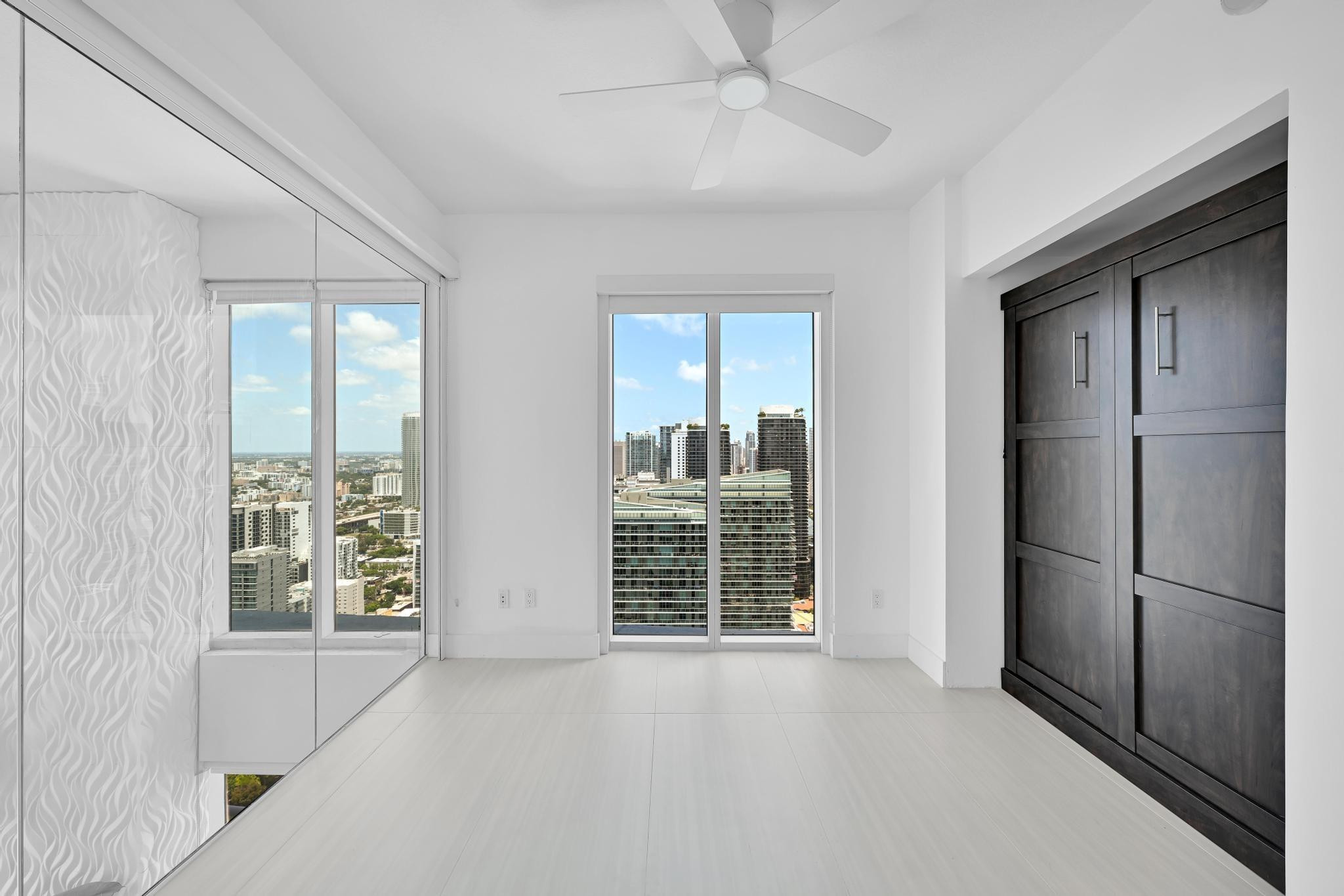60 SW 13th #4013, Miami FL 33130