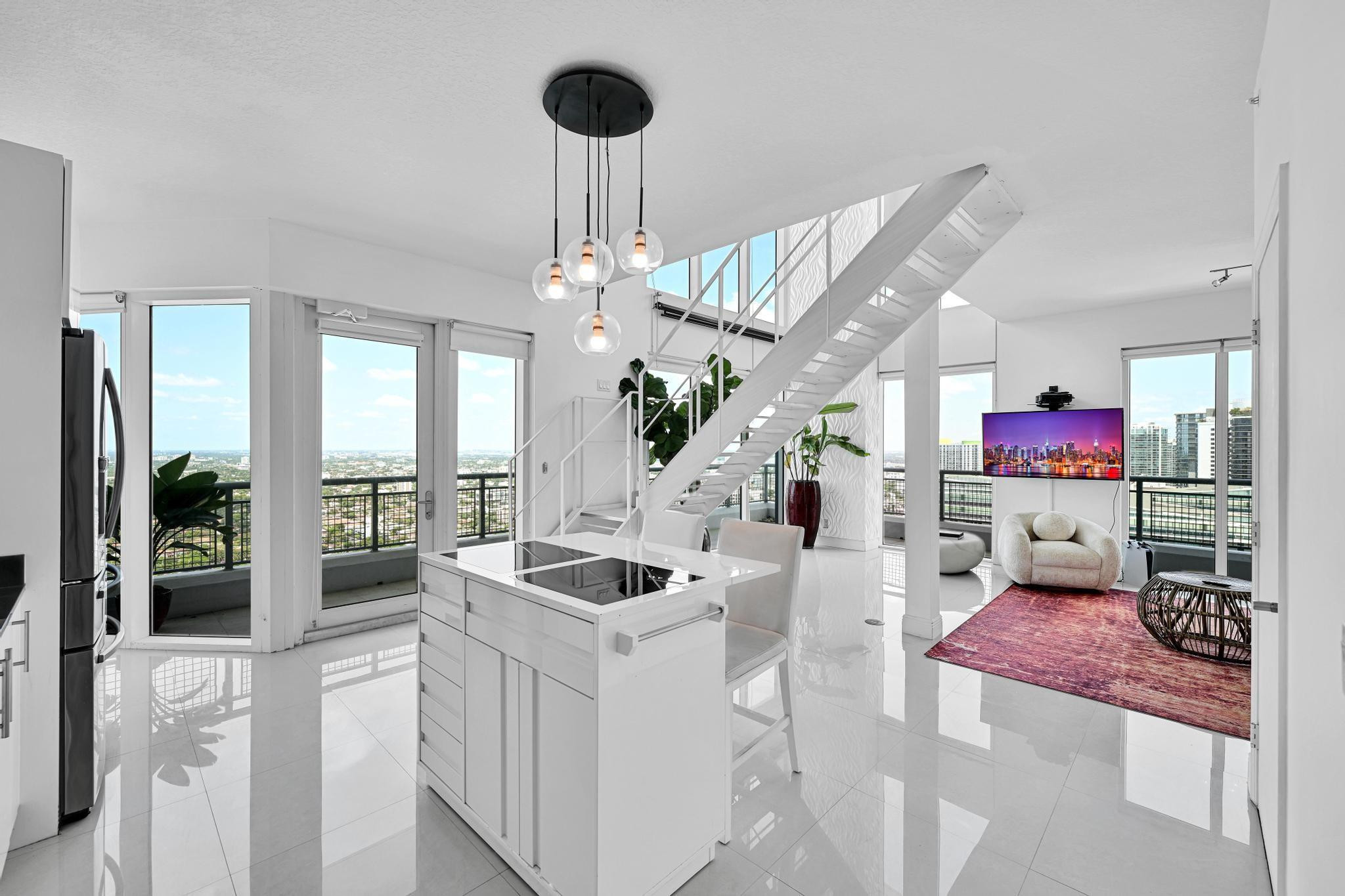 60 SW 13th #4013, Miami FL 33130