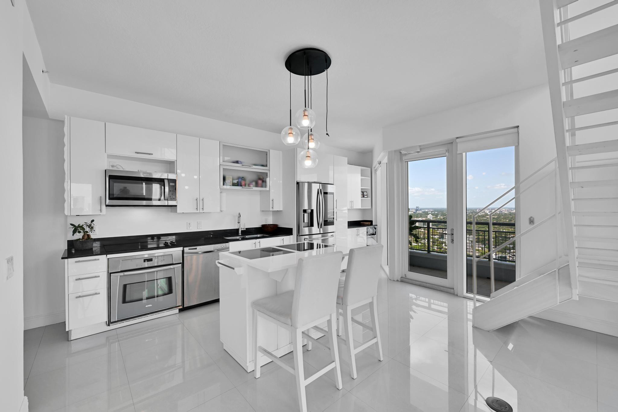 60 SW 13th #4013, Miami FL 33130