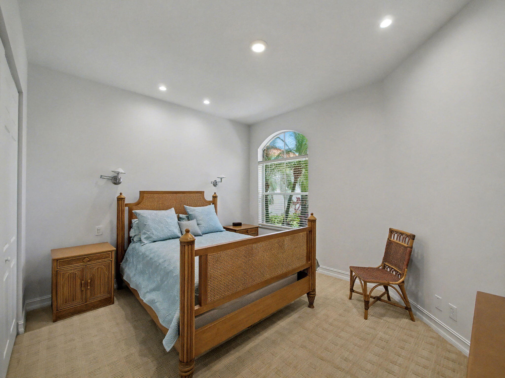 123 Palm Bay #A, Palm Beach Gardens FL 33418
