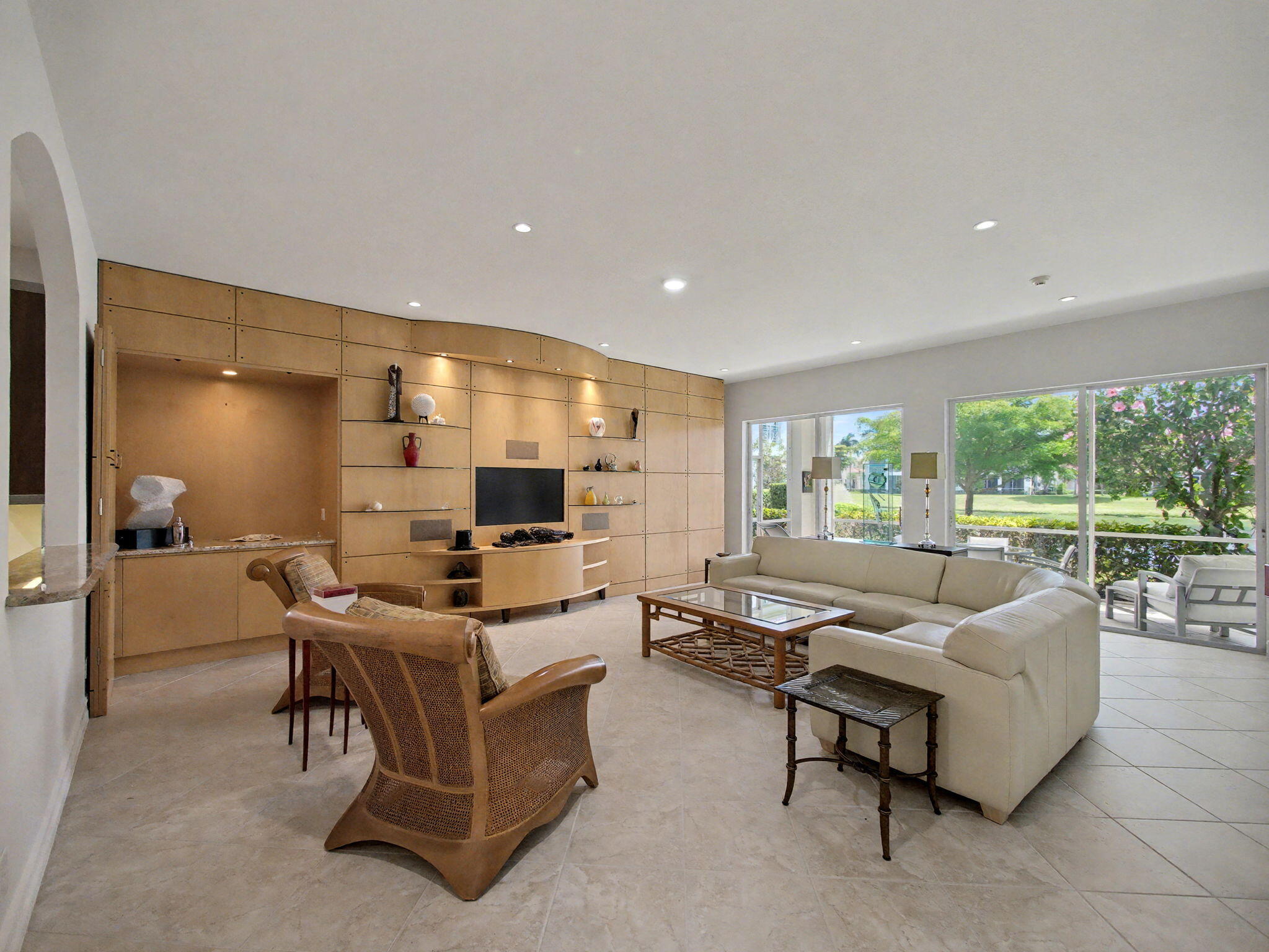 123 Palm Bay #A, Palm Beach Gardens FL 33418