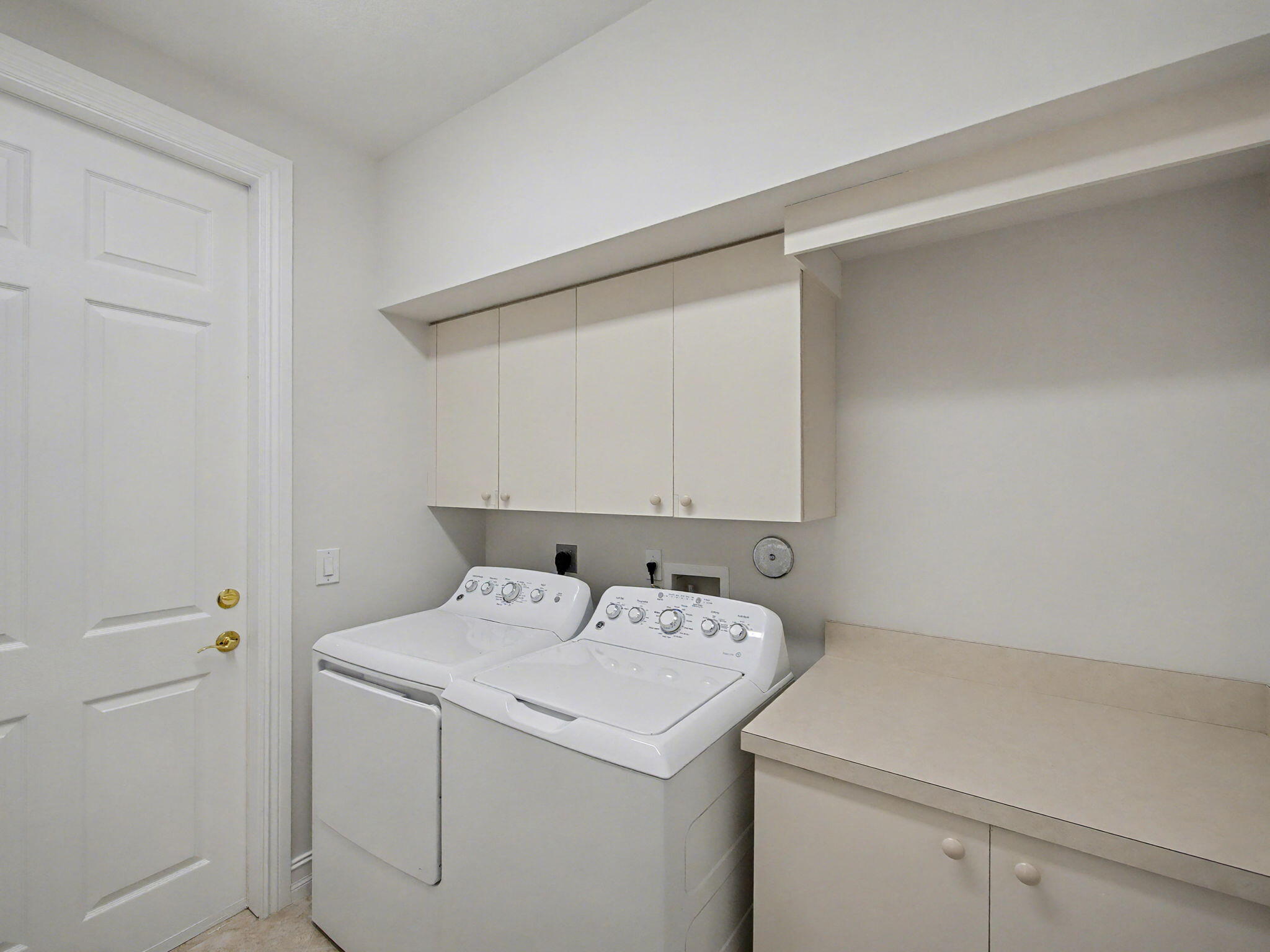 123 Palm Bay #A, Palm Beach Gardens FL 33418