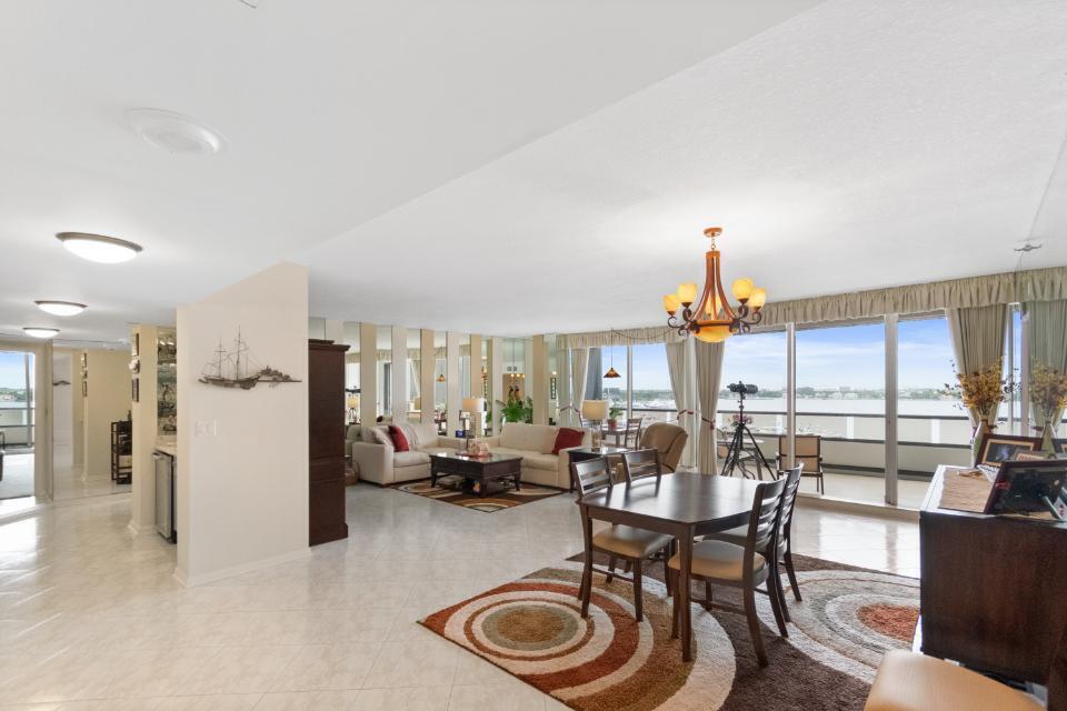 100 Lakeshore #754, North Palm Beach FL 33408