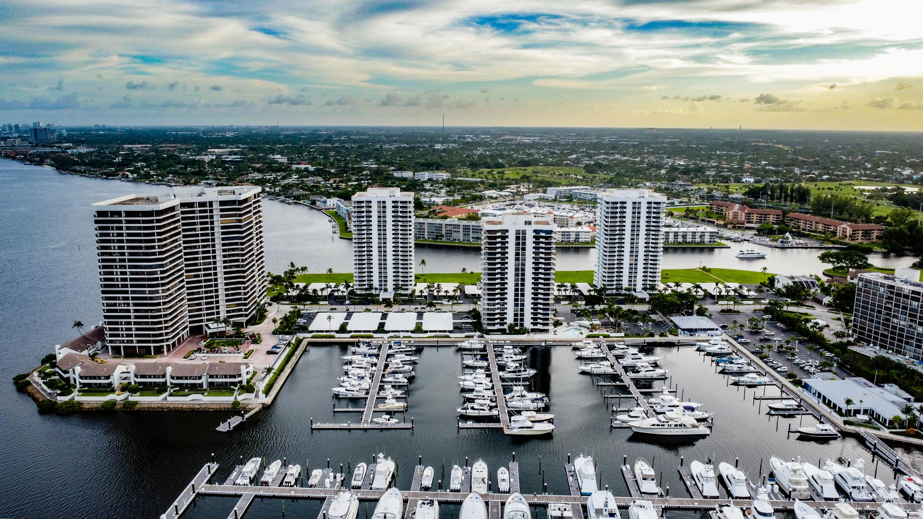100 Lakeshore #754, North Palm Beach FL 33408