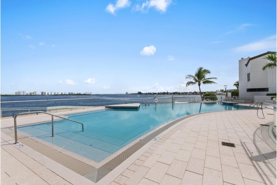 100 Lakeshore #754, North Palm Beach FL 33408