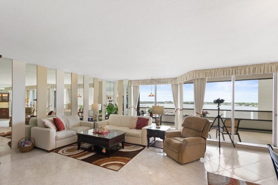 100 Lakeshore #754, North Palm Beach FL 33408