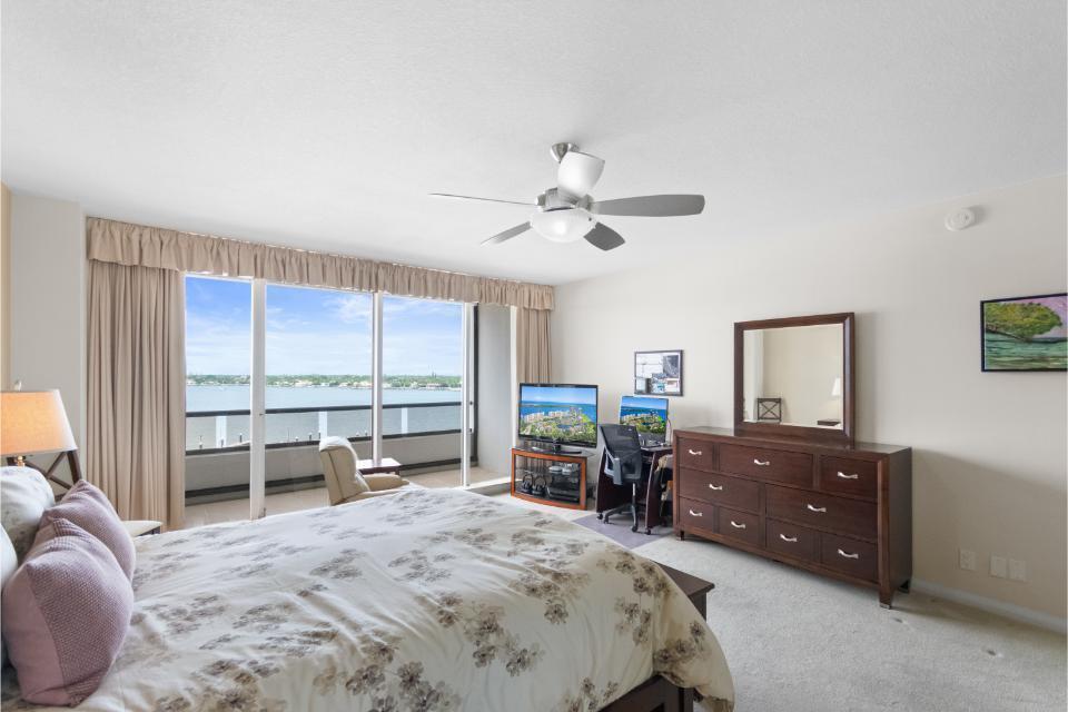 100 Lakeshore #754, North Palm Beach FL 33408