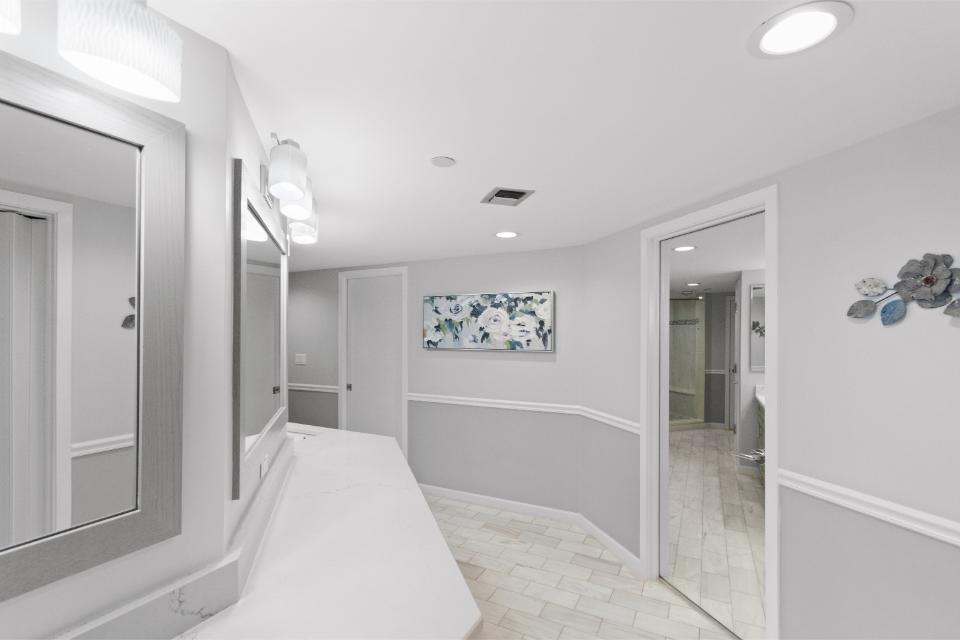 100 Lakeshore #754, North Palm Beach FL 33408