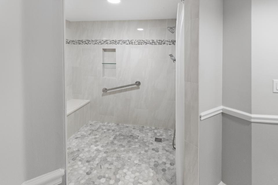 100 Lakeshore #754, North Palm Beach FL 33408