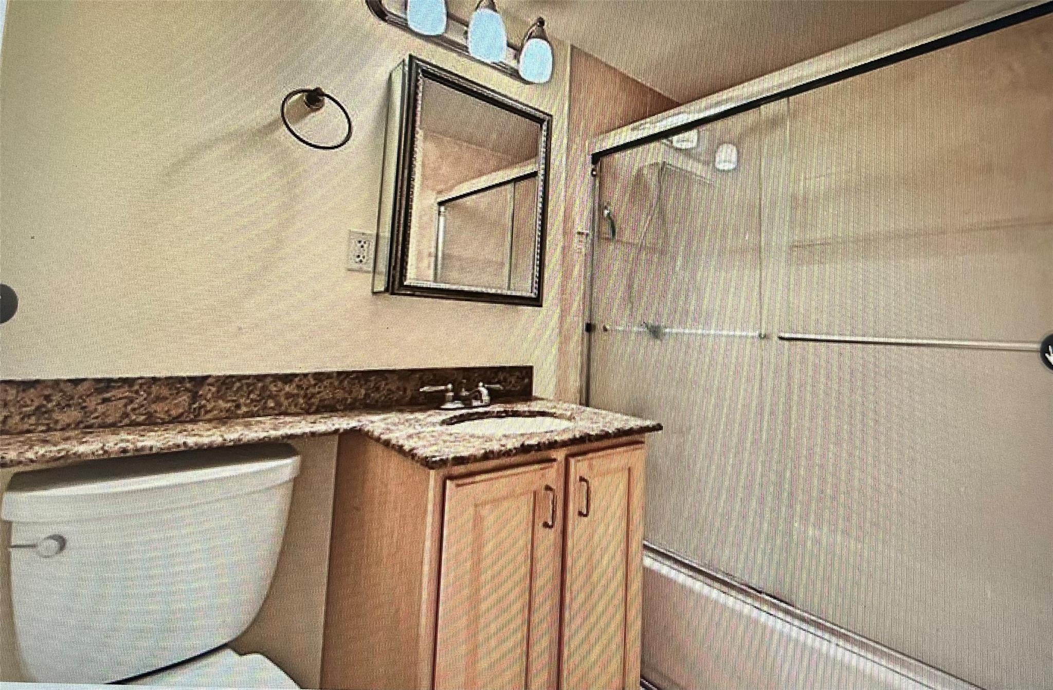 924 SE 2nd #20, Fort Lauderdale FL 33301