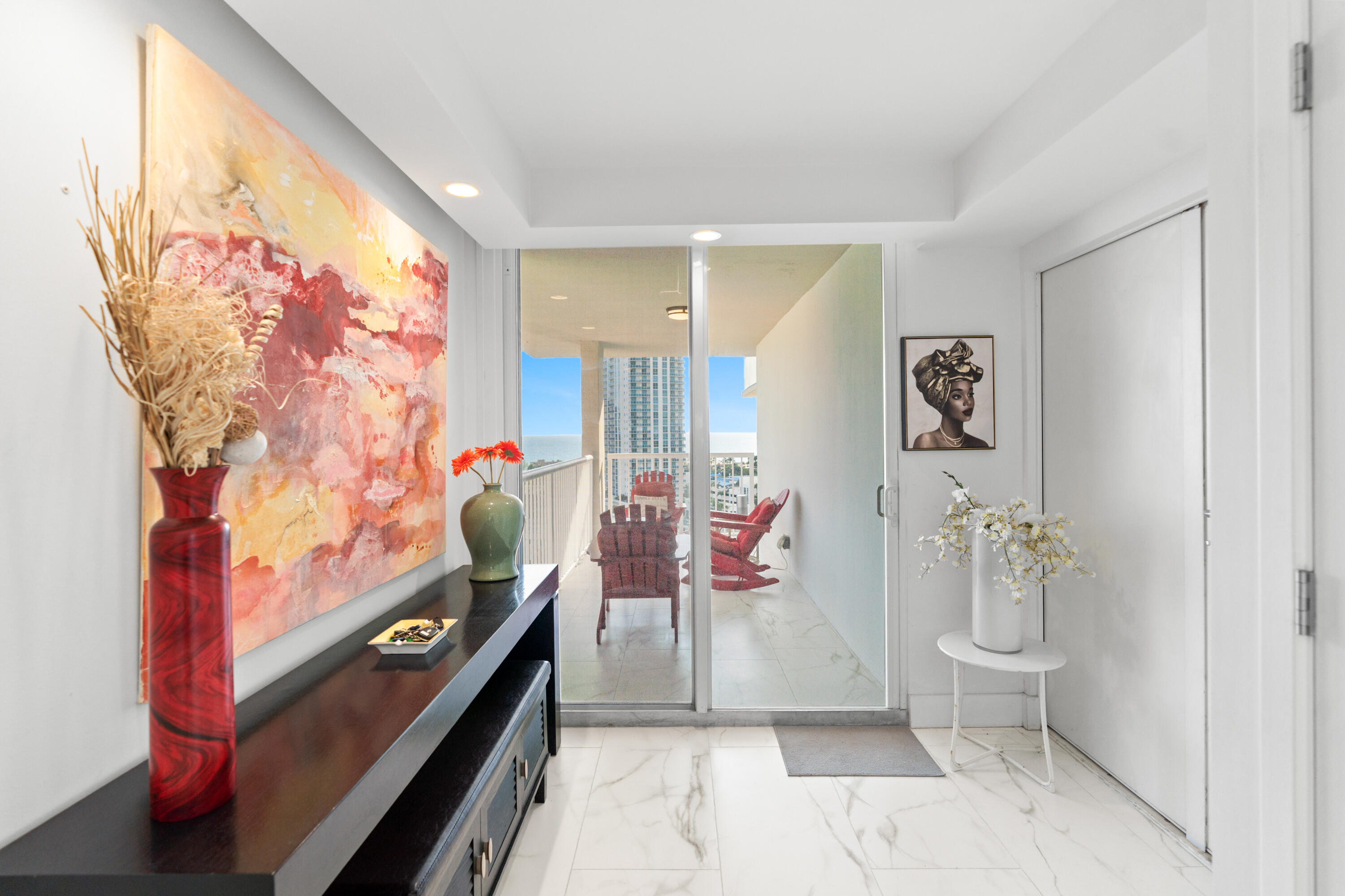 121 Golden Isles #Ph1, Hallandale Beach FL 33009