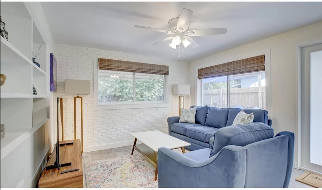 501 SW 11th #R, Fort Lauderdale FL 33315