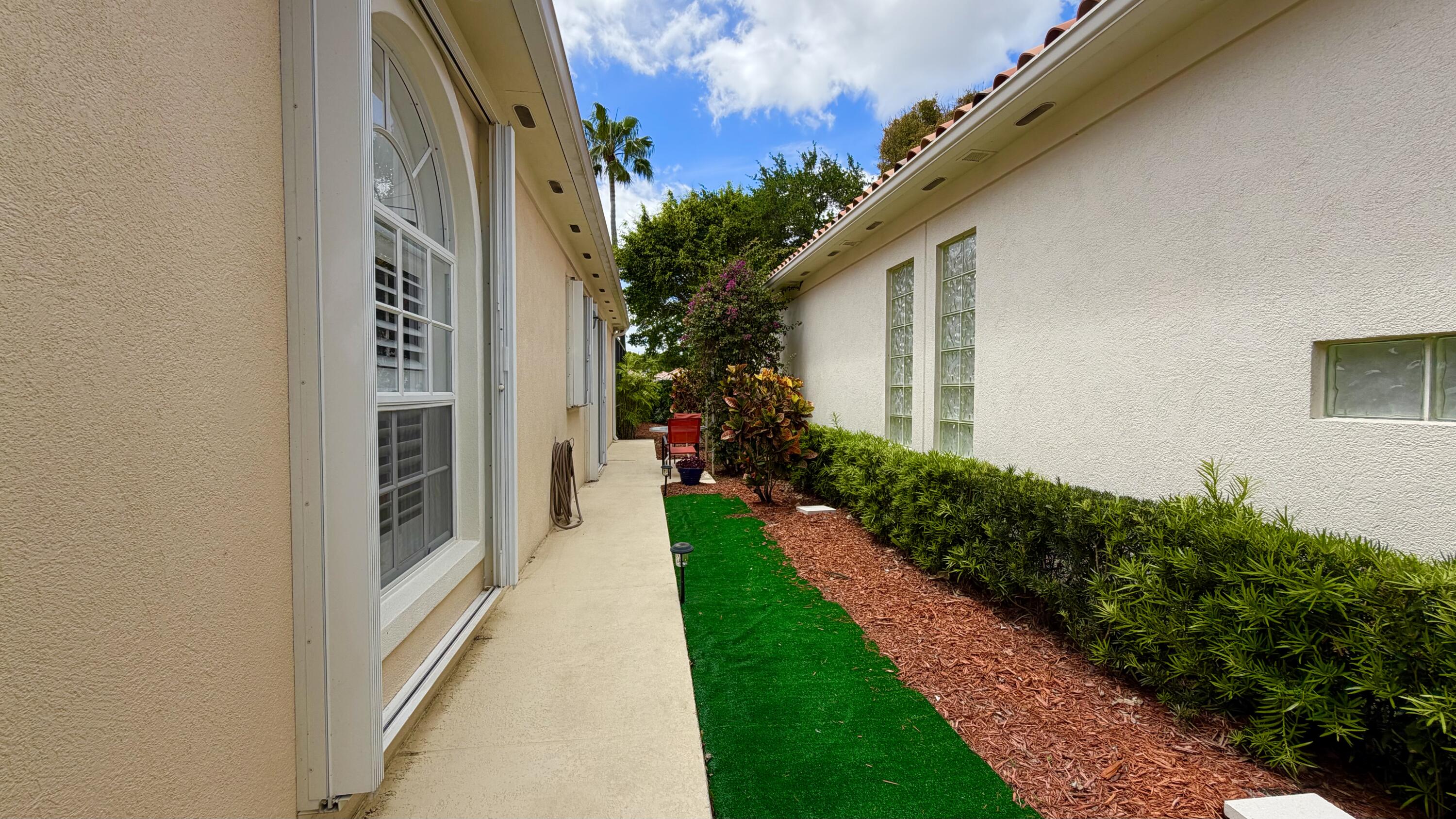 2749 Irma Lake, West Palm Beach FL 33411