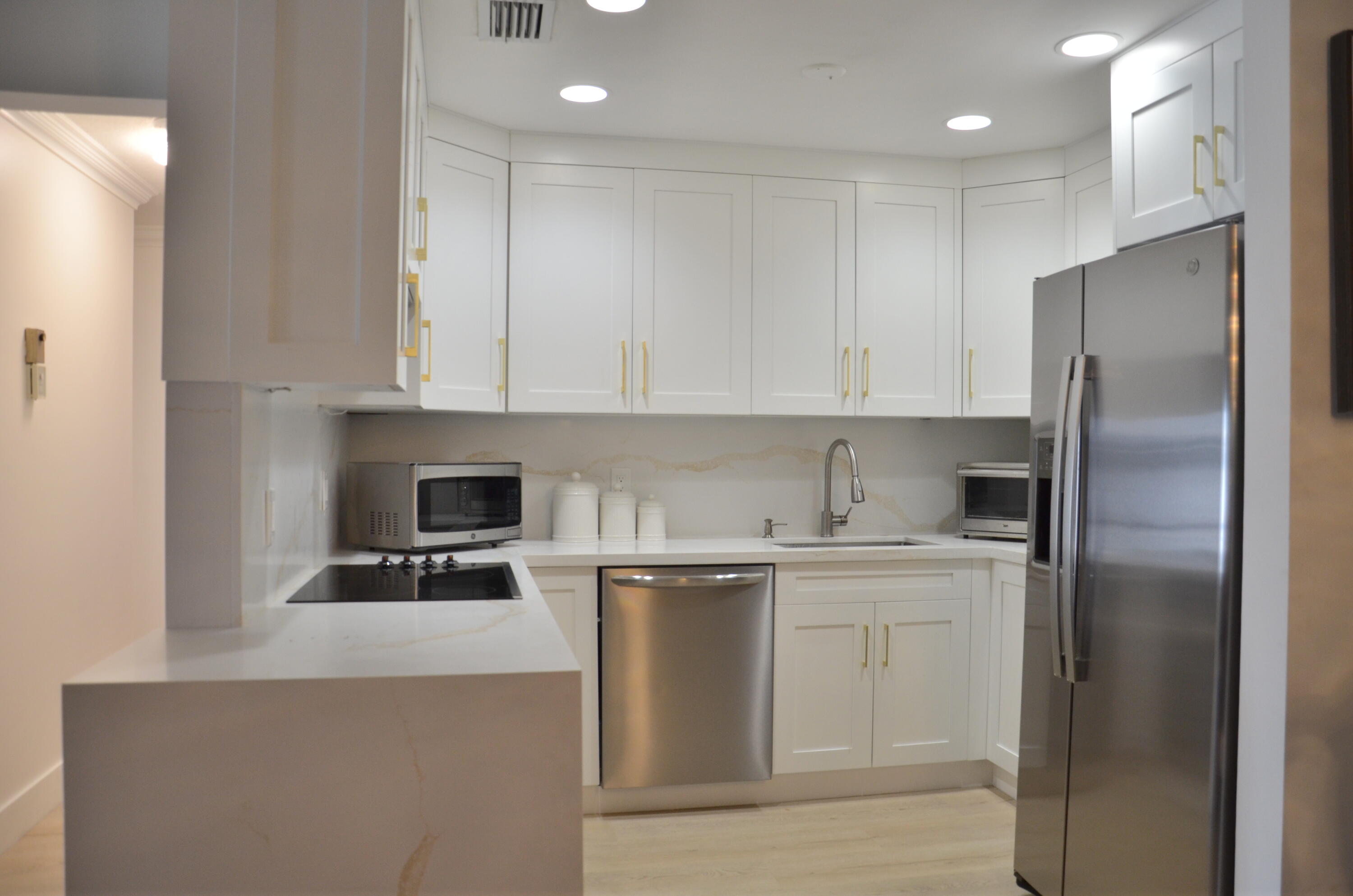 6367 Bay Club #3, Fort Lauderdale FL 33308