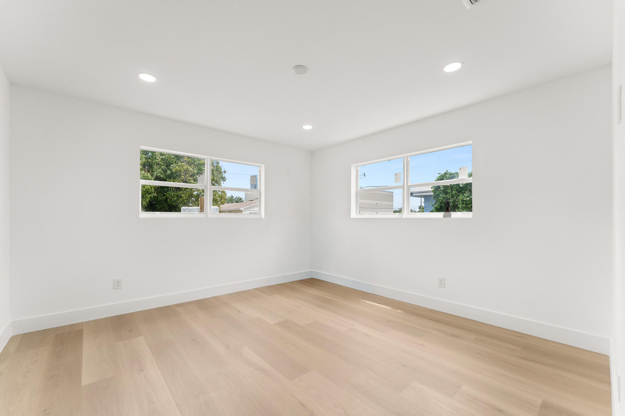 111 W 35th, Riviera Beach FL 33404
