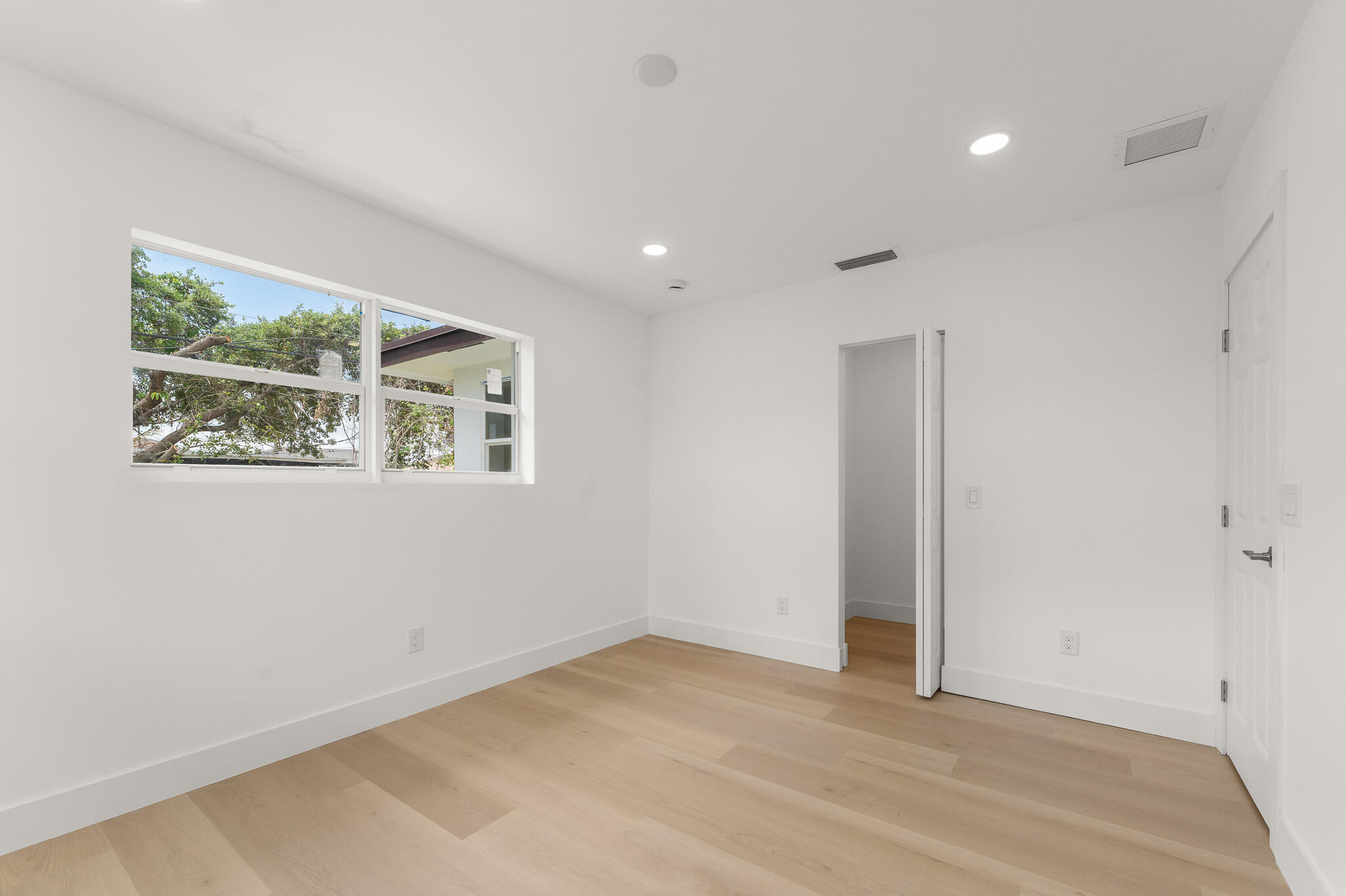 111 W 35th, Riviera Beach FL 33404