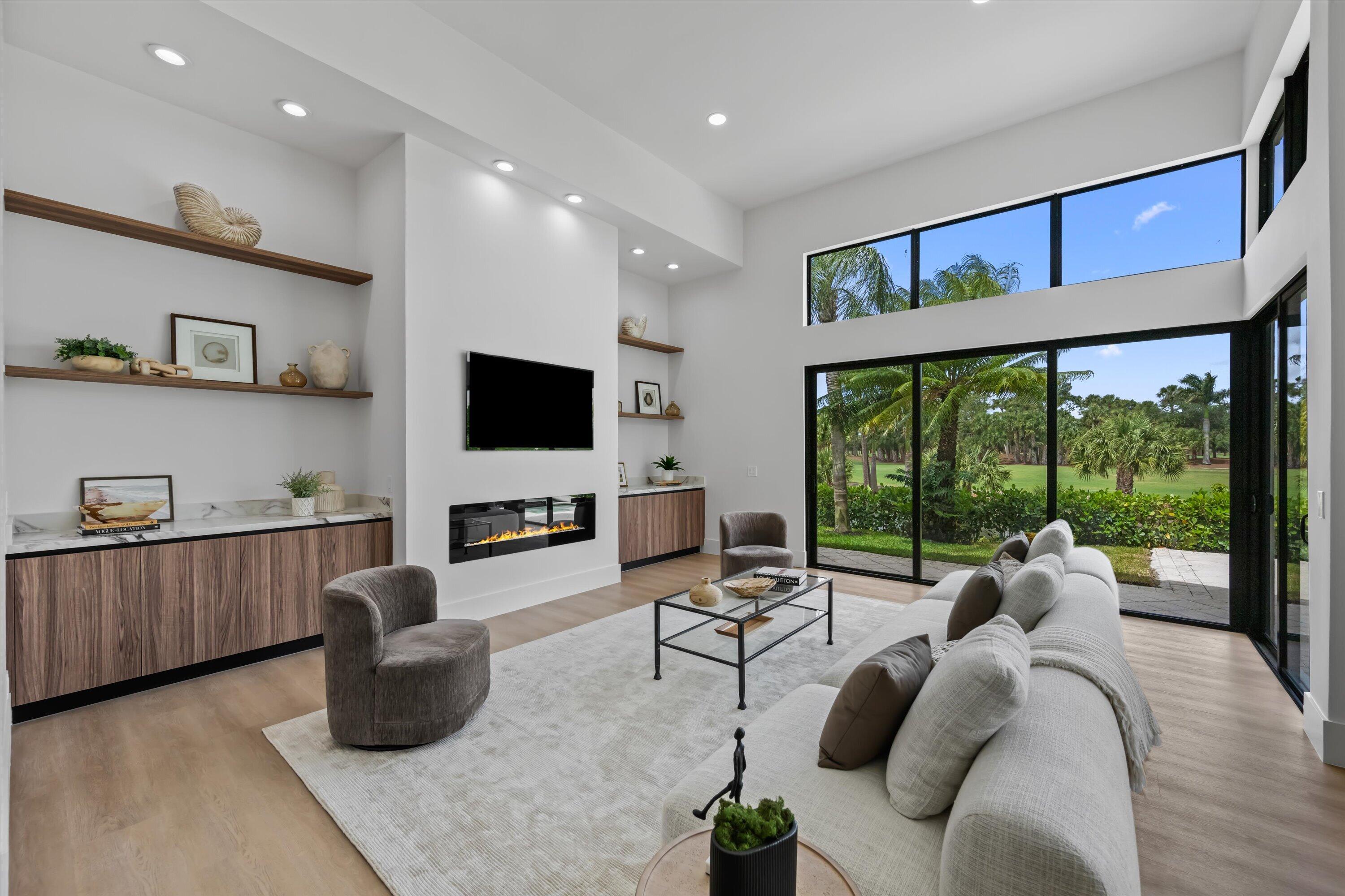 1330 Breakers West, West Palm Beach FL 33411