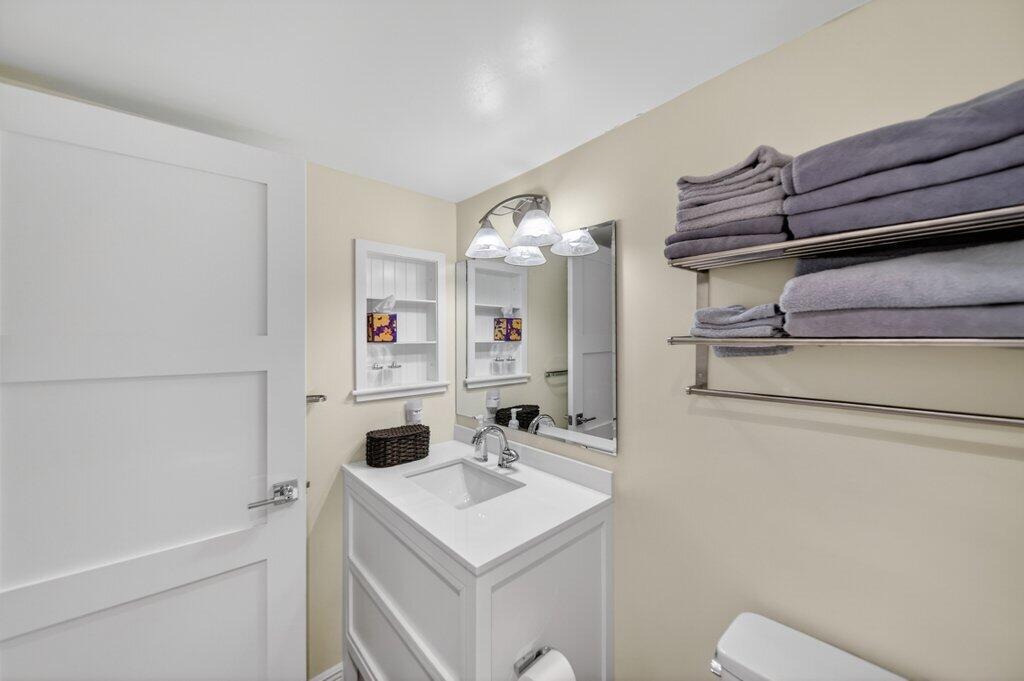 218 NE Edgewater #218, Hutchinson Island FL 34996