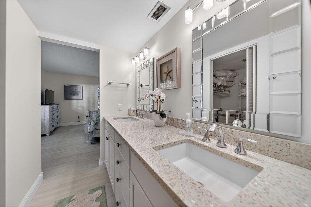 218 NE Edgewater #218, Hutchinson Island FL 34996