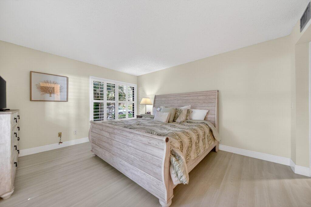 218 NE Edgewater #218, Hutchinson Island FL 34996