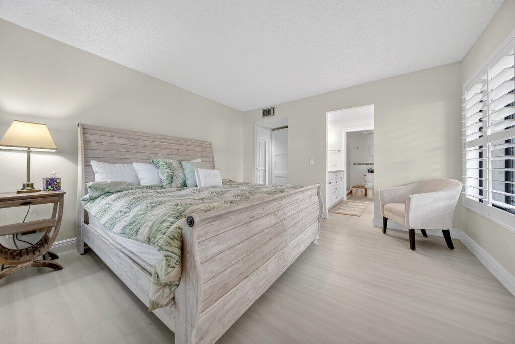 218 NE Edgewater #218, Hutchinson Island FL 34996