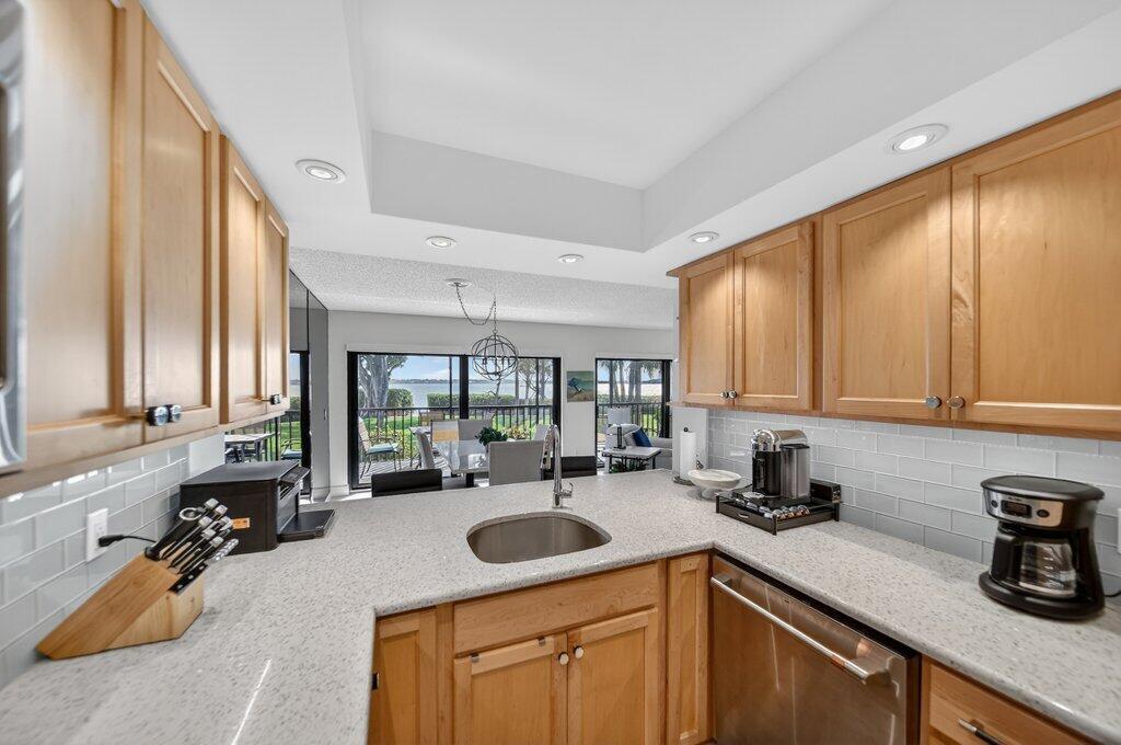 218 NE Edgewater #218, Hutchinson Island FL 34996