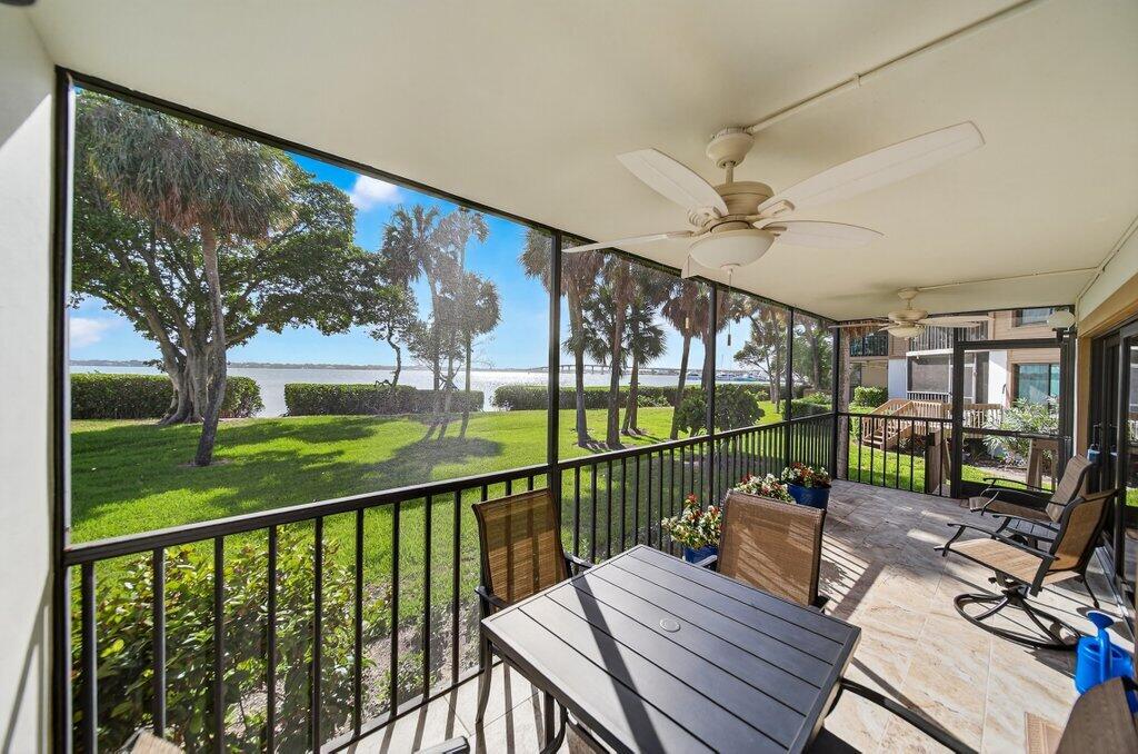 218 NE Edgewater #218, Hutchinson Island FL 34996