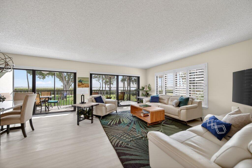 218 NE Edgewater #218, Hutchinson Island FL 34996